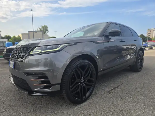 Land Rover Range Rover Velar view 10
