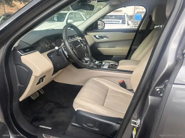 Land Rover Range Rover Velar view 8