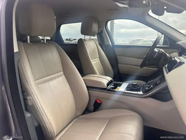 Land Rover Range Rover Velar view 9