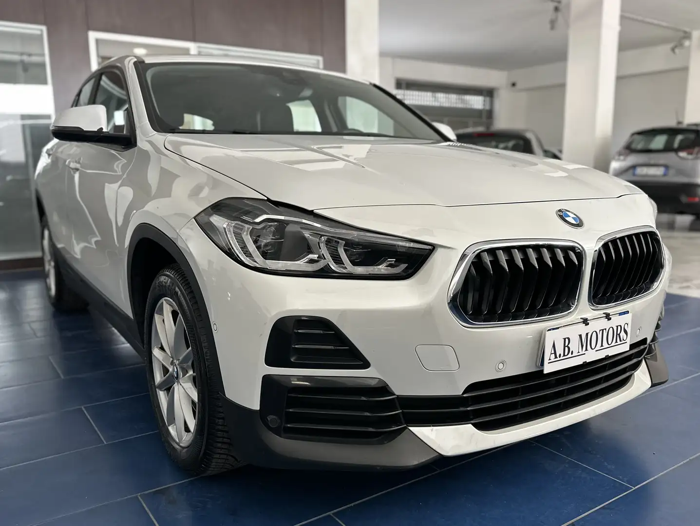 BMW X2 X2 sdrive18d Business X auto Blanco - 1