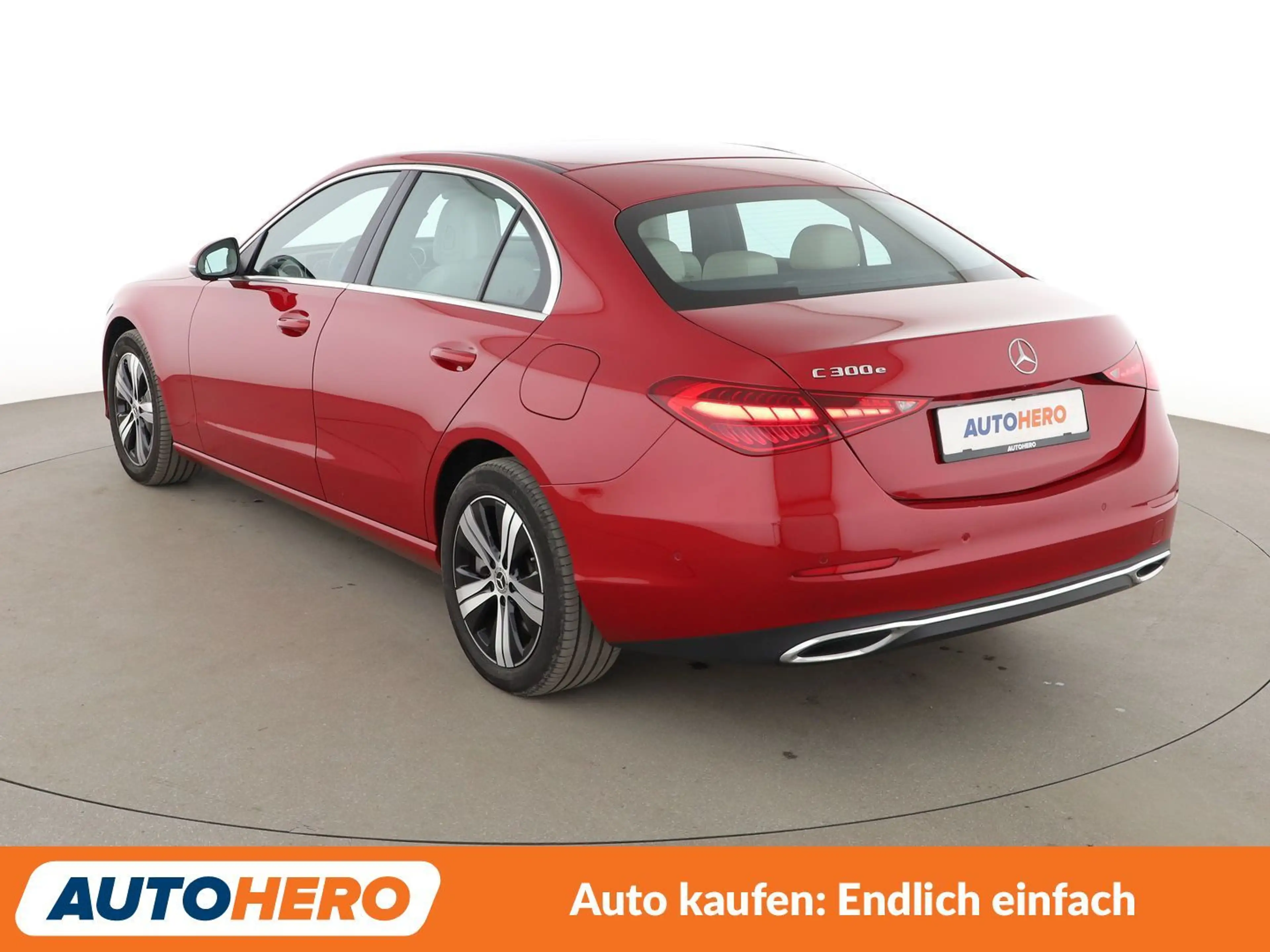 Mercedes-Benz C 300 C300e Avantgarde Aut.*NAVI*LED*TEMPO*PDC*SHZ* — photo 4