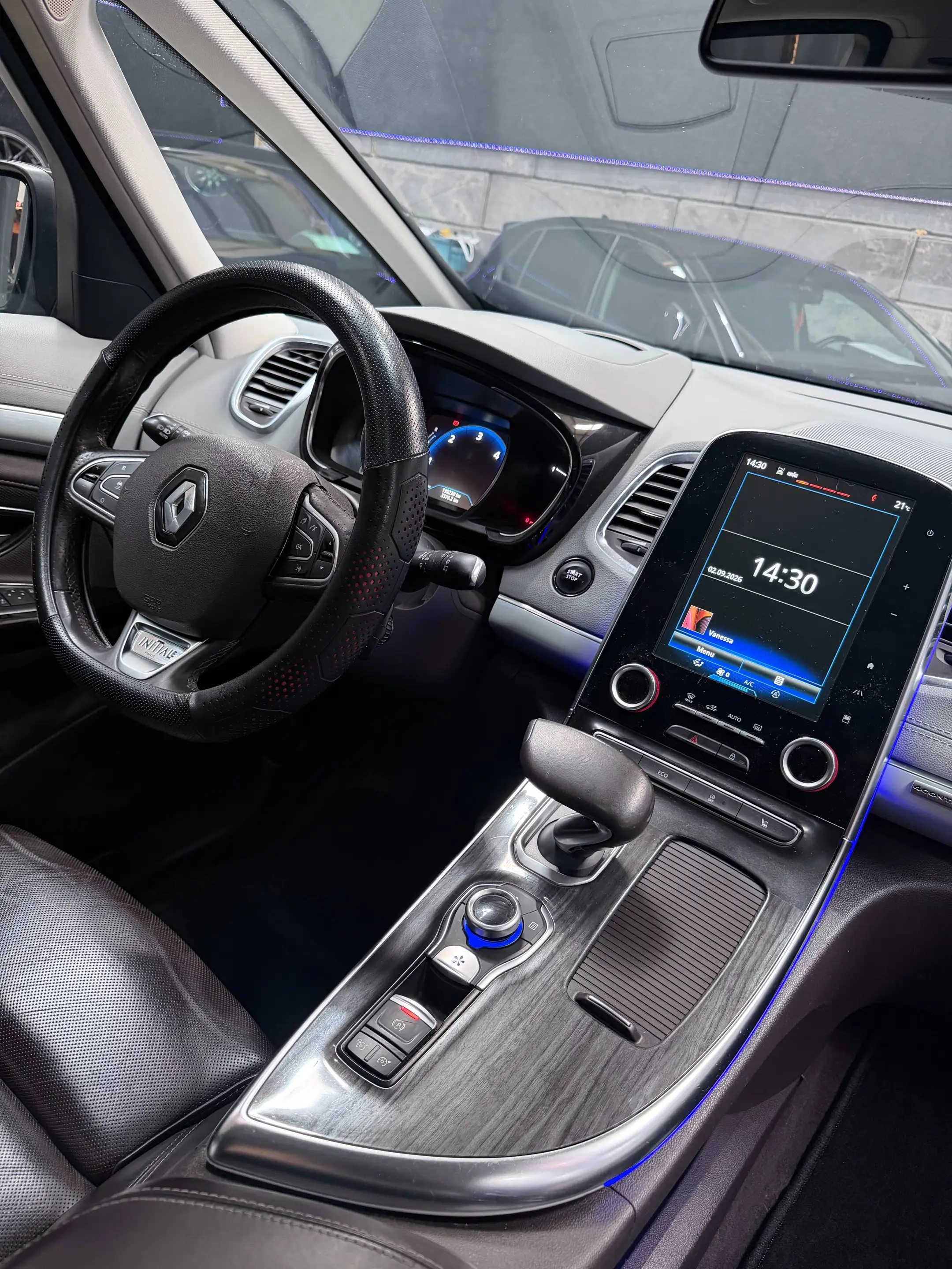 Renault Espace Espace 1.6 dCi Energy Initiale Paris EDC — photo 9