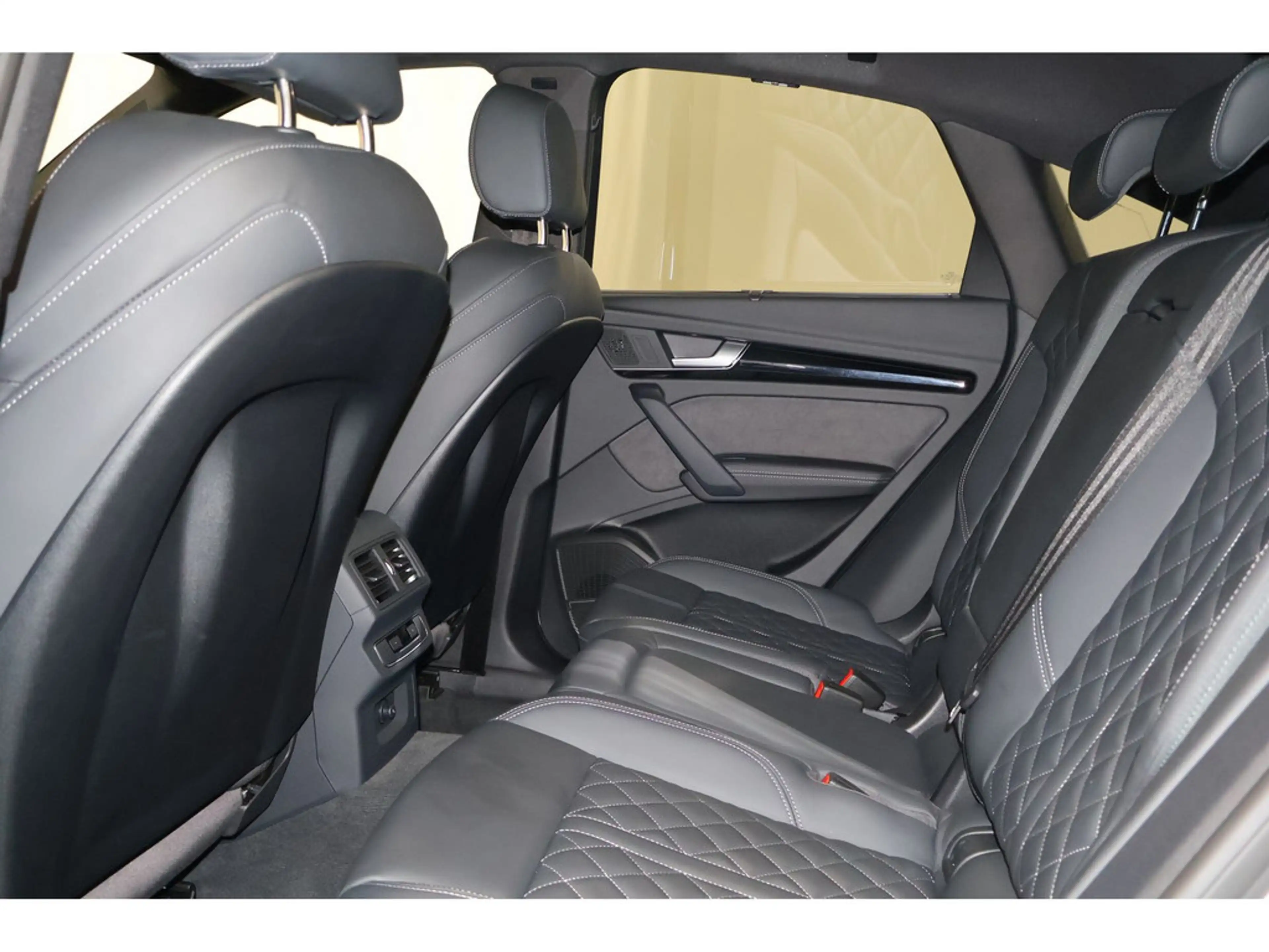 Audi SQ5 Sportback 3.0 TDI quattro B&O*Pano*R-Kamera * — photo 13