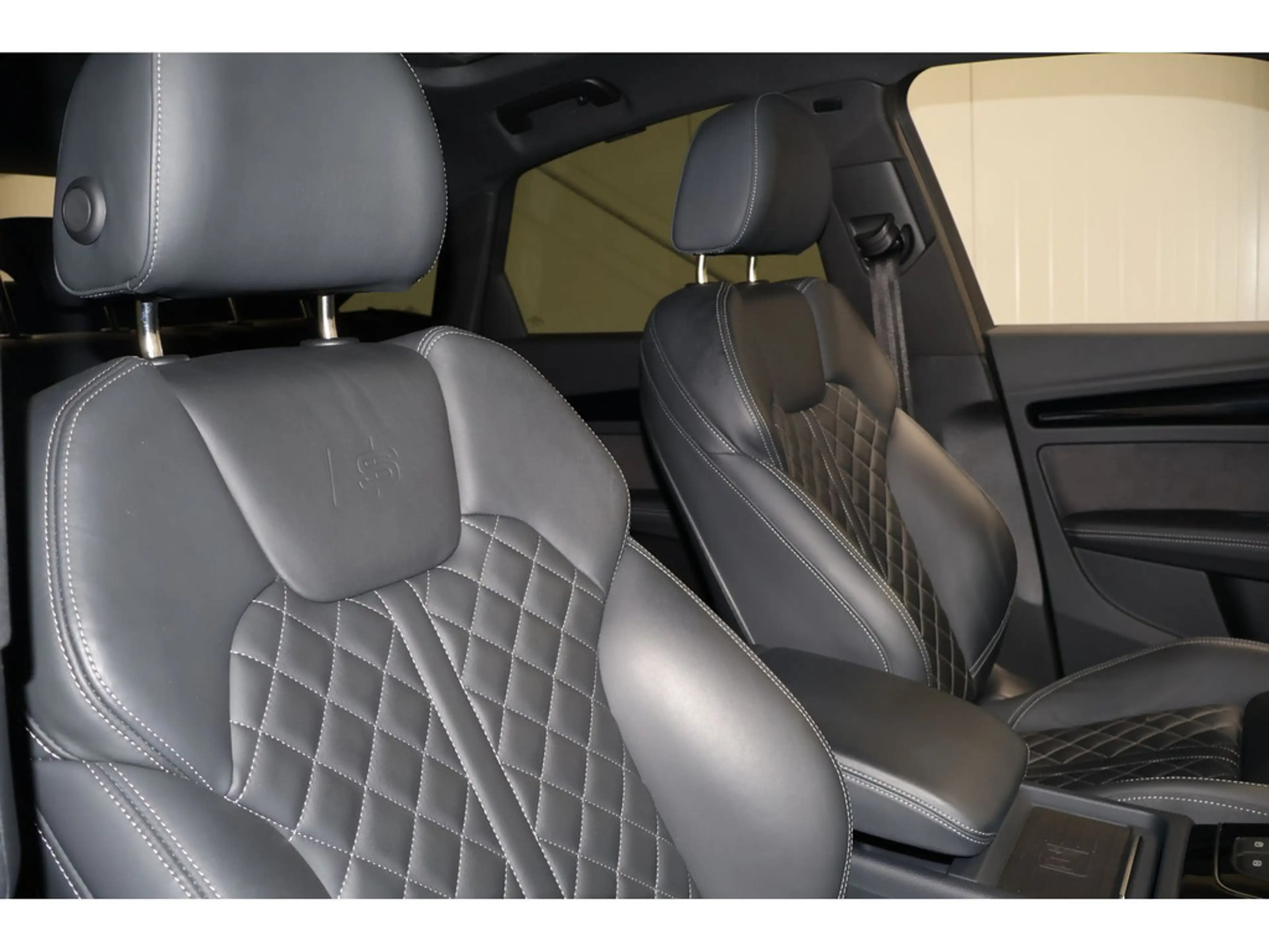 Audi SQ5 Sportback 3.0 TDI quattro B&O*Pano*R-Kamera * — photo 8