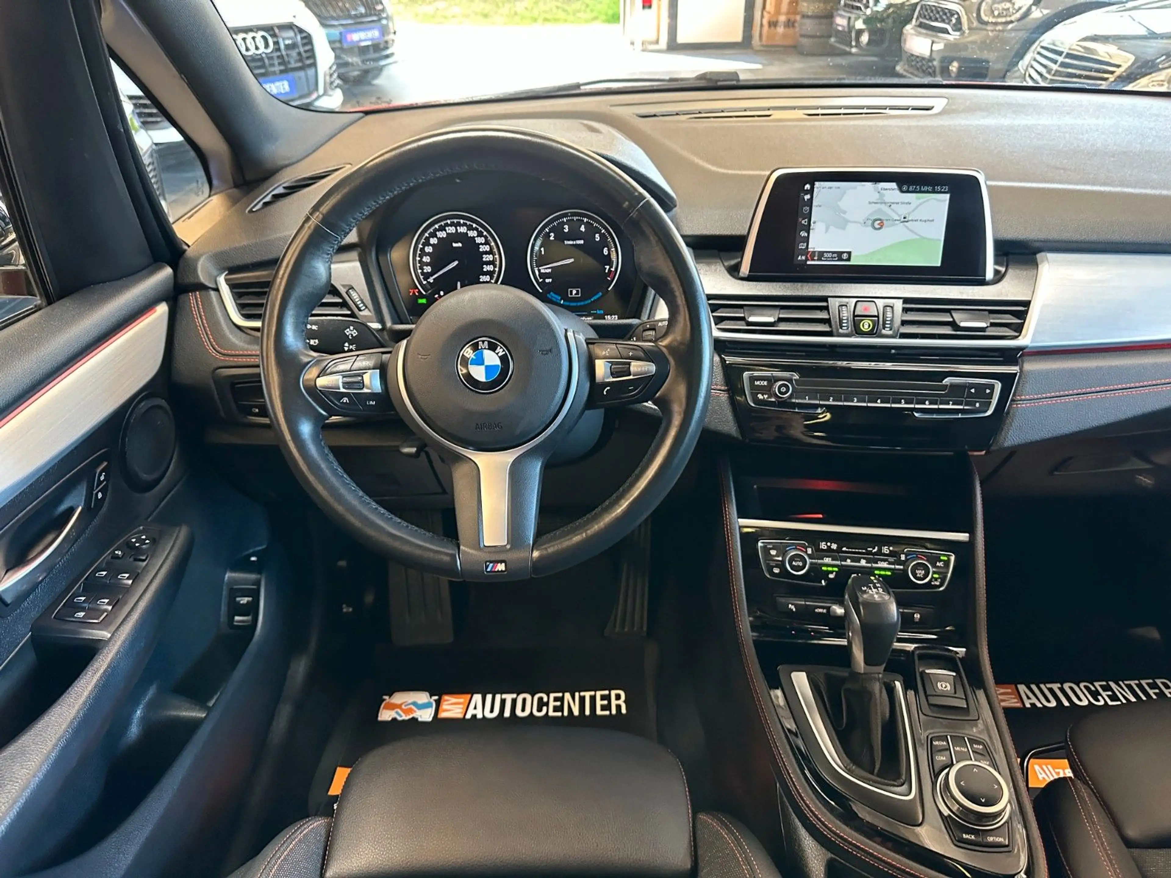 BMW 225 Sport Line *Pano*Navi*LED* — photo 9