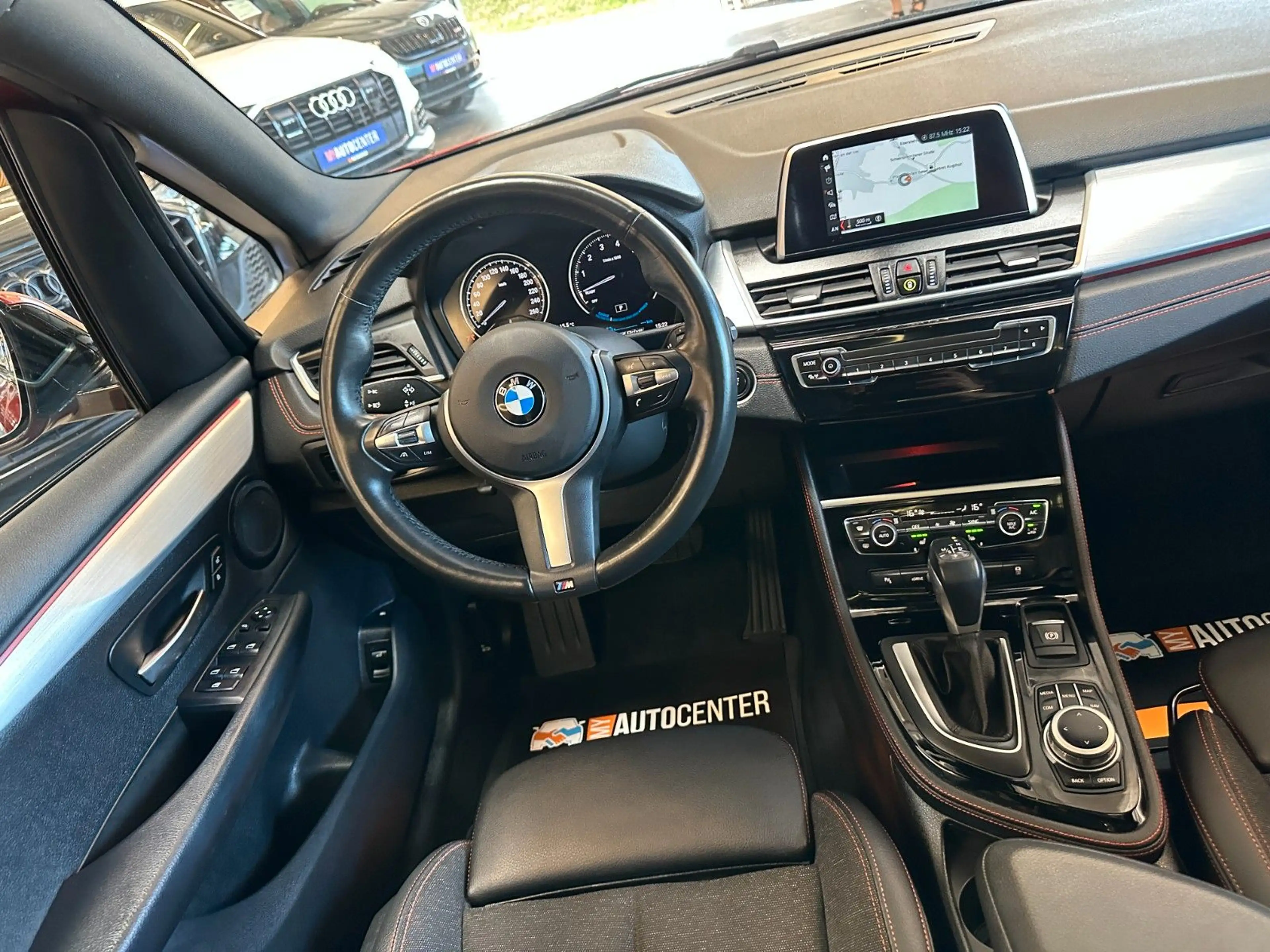 BMW 225 Sport Line *Pano*Navi*LED* — photo 8