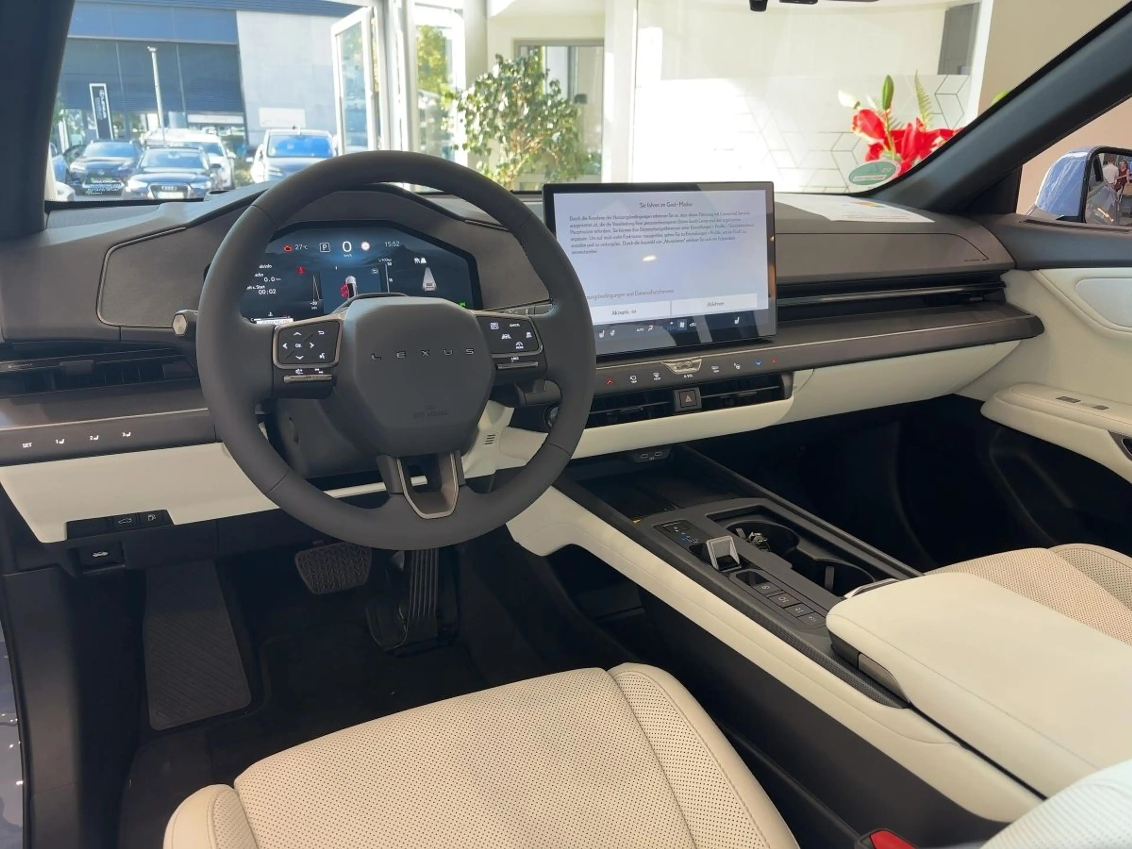 Lexus ES 300 H Executive 4X4 — photo 9
