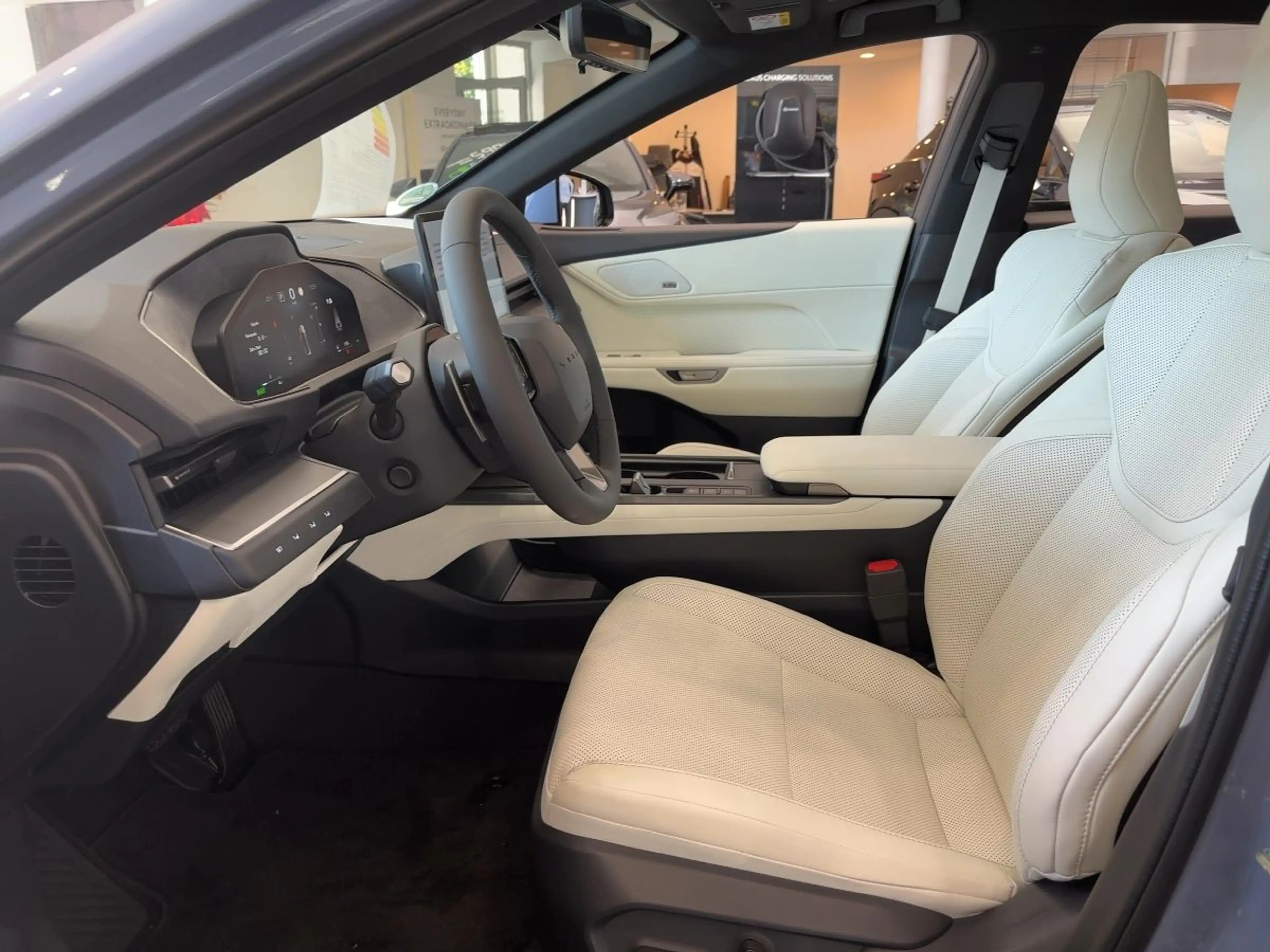 Lexus ES 300 H Executive 4X4 — photo 7