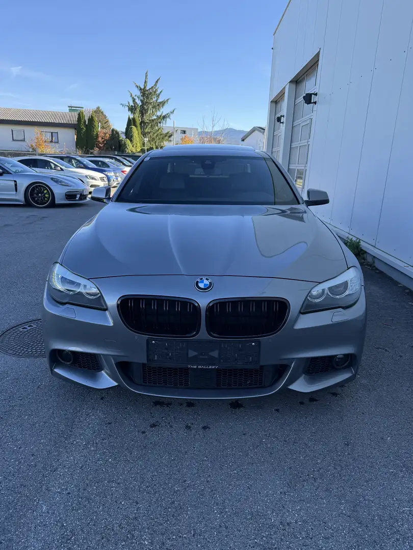 BMW 530 530d F10 M Sport - 1
