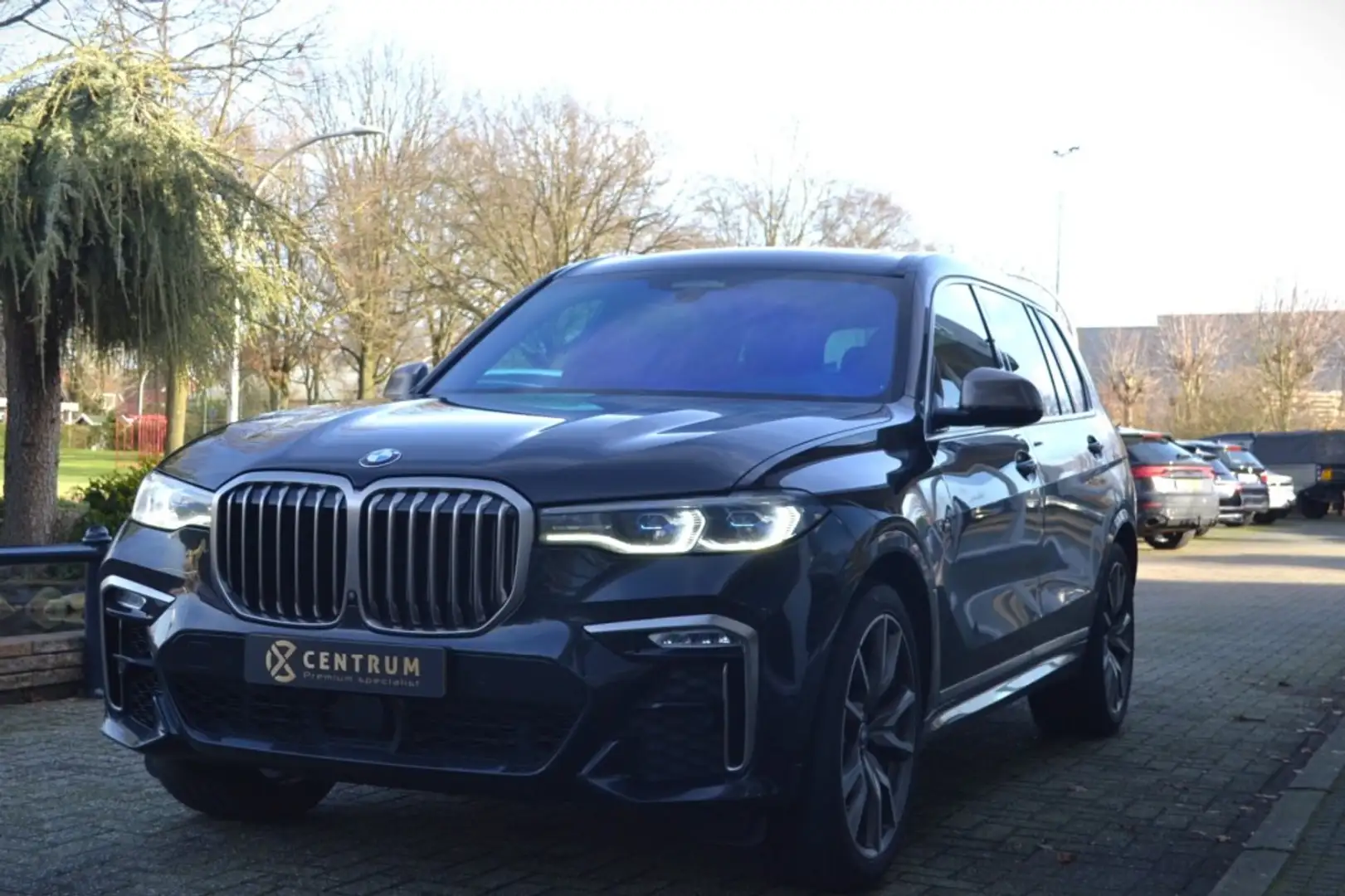 BMW X7 M50D High Exec. 6-Zits - Sky Lounge - TV Zwart - 1