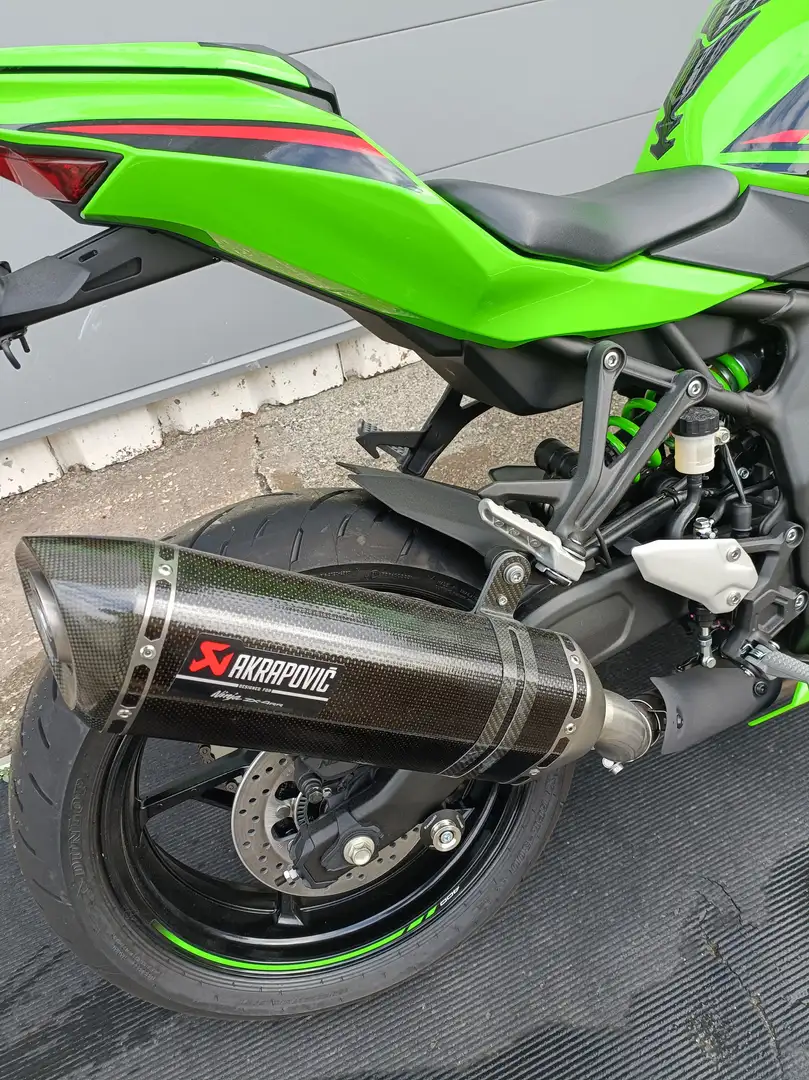 Kawasaki Ninja ZX-4RR Vert - 2