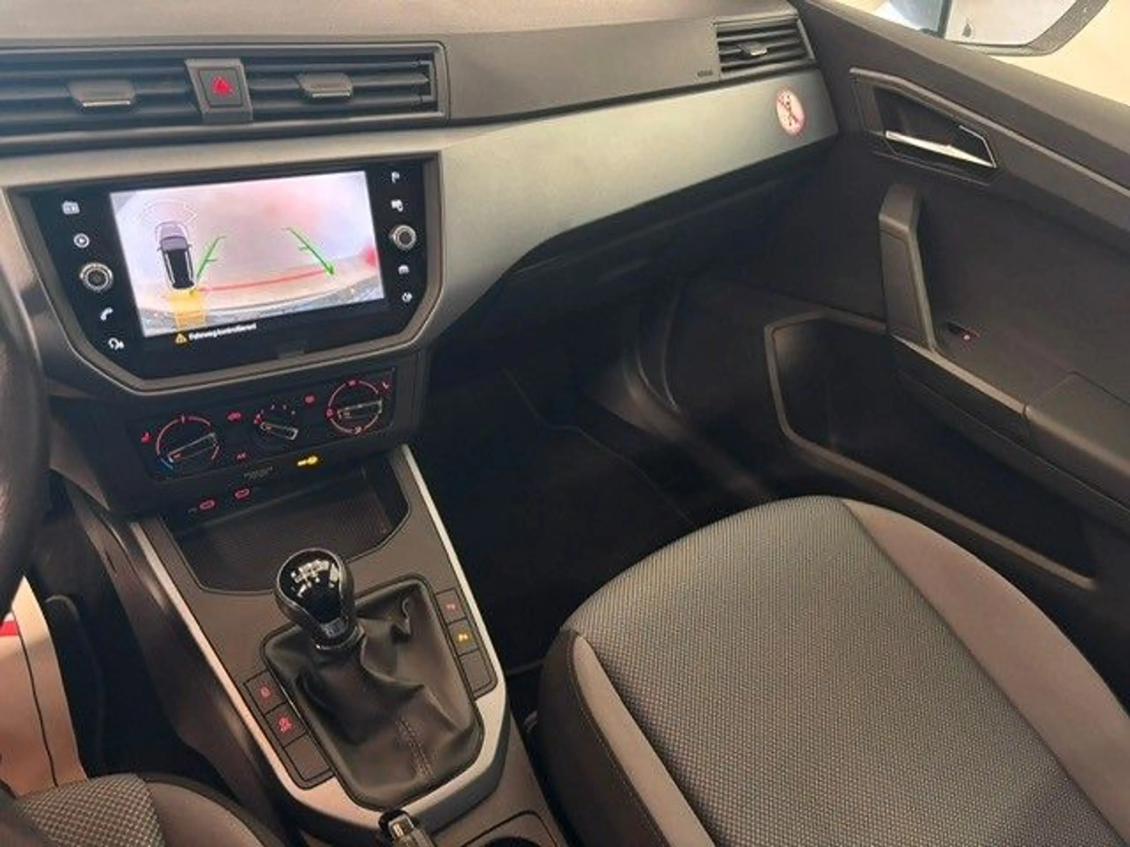 SEAT Arona Style**NAVI**SHZ**PDC**R-KAMERA** — photo 9