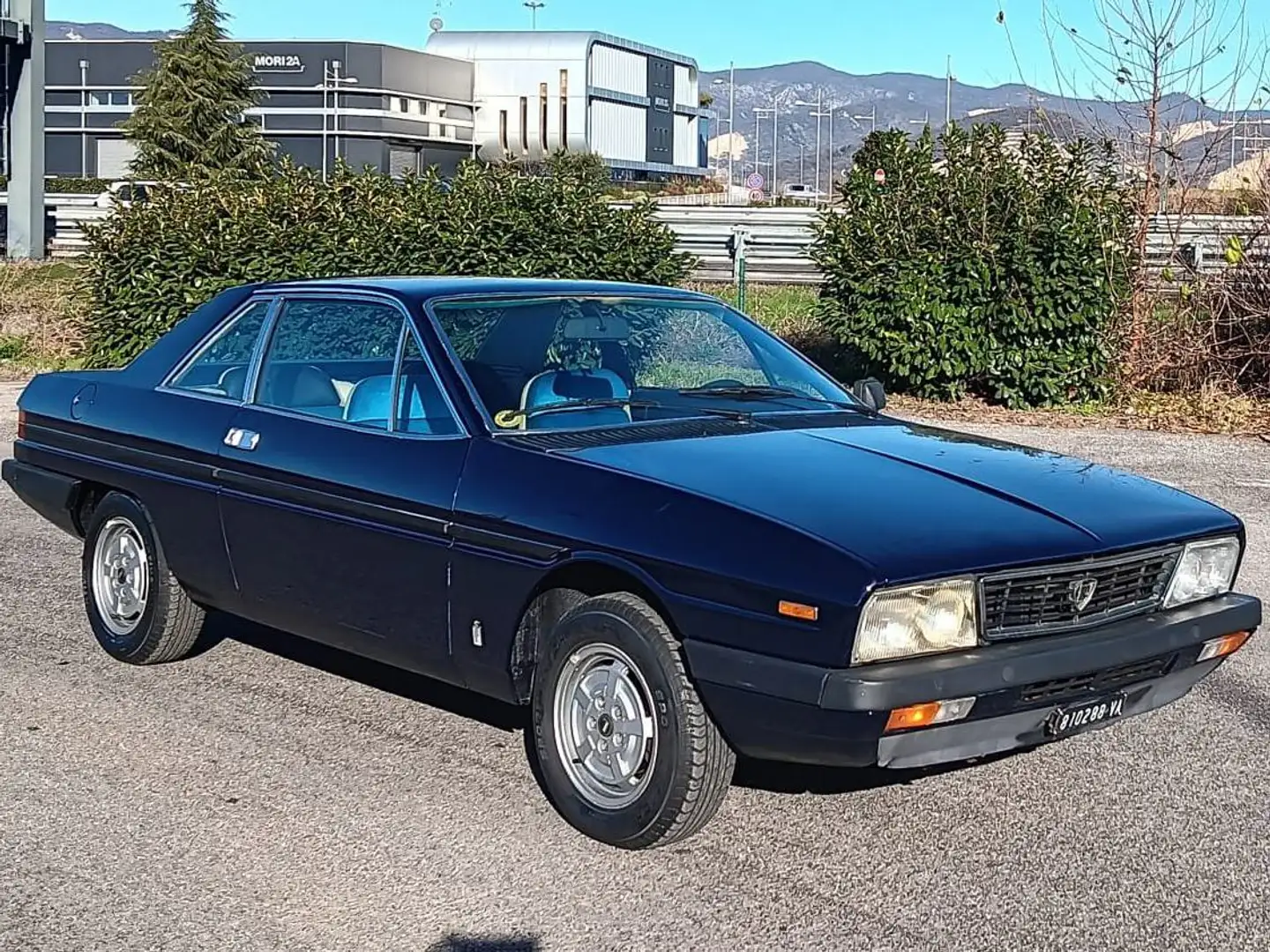 Lancia Gamma Kék - 1