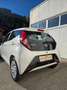 Toyota Aygo Aygo 1,0 VVT-i x-play x-shift Automatik Weiß - thumbnail 3