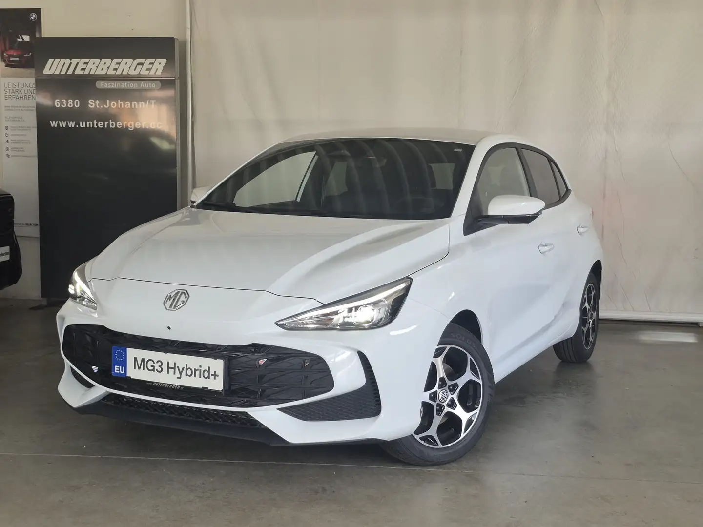 MG MG3 Hybrid+ 1,5 Luxury Weiß - 1