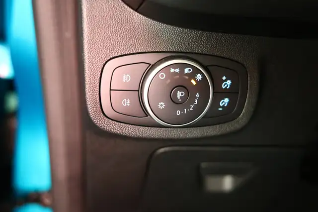 Ford Fiesta view 9