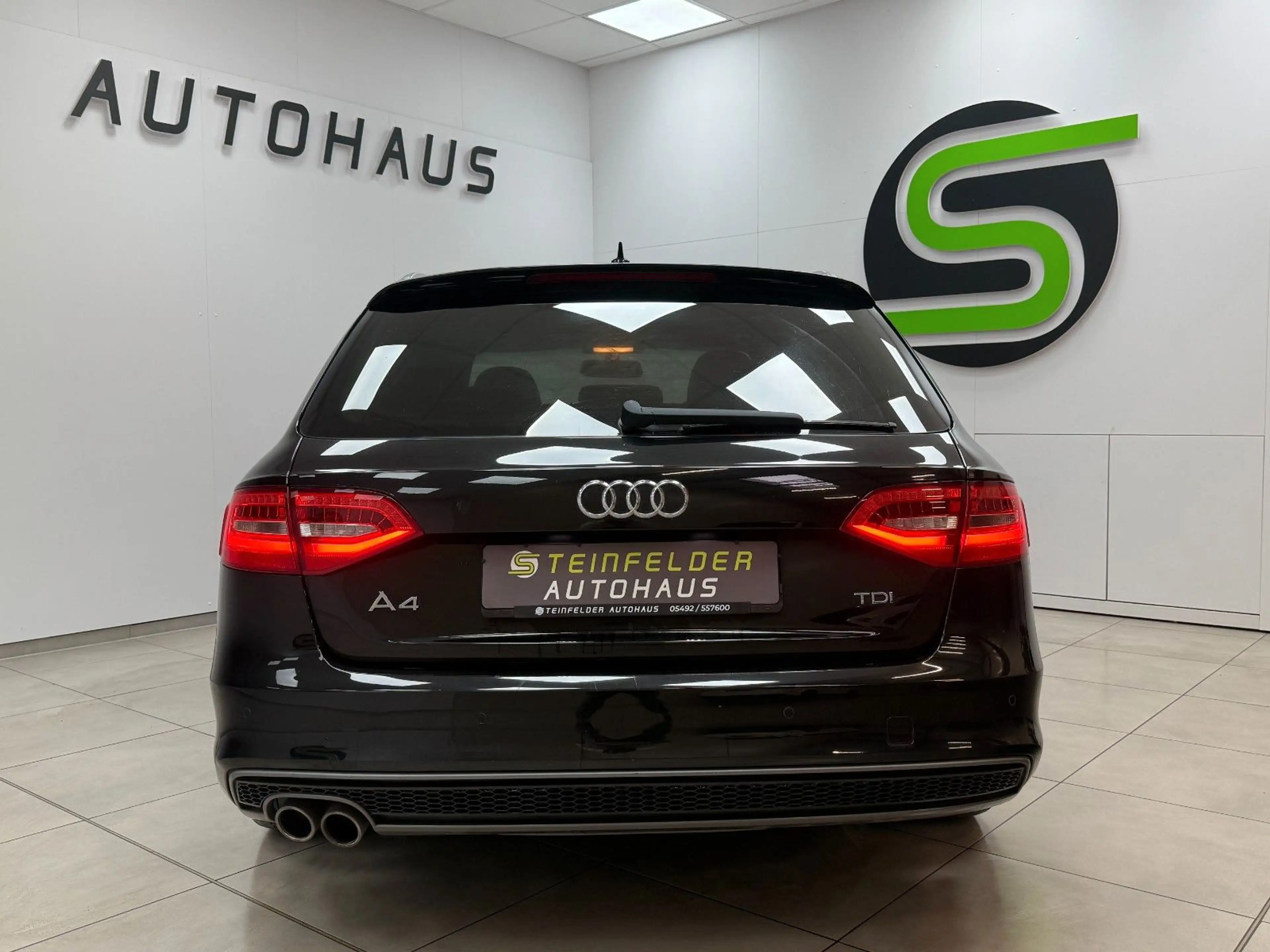 Audi A4 Avant S line Sportpaket  / PANORAMA / XENON — photo 6