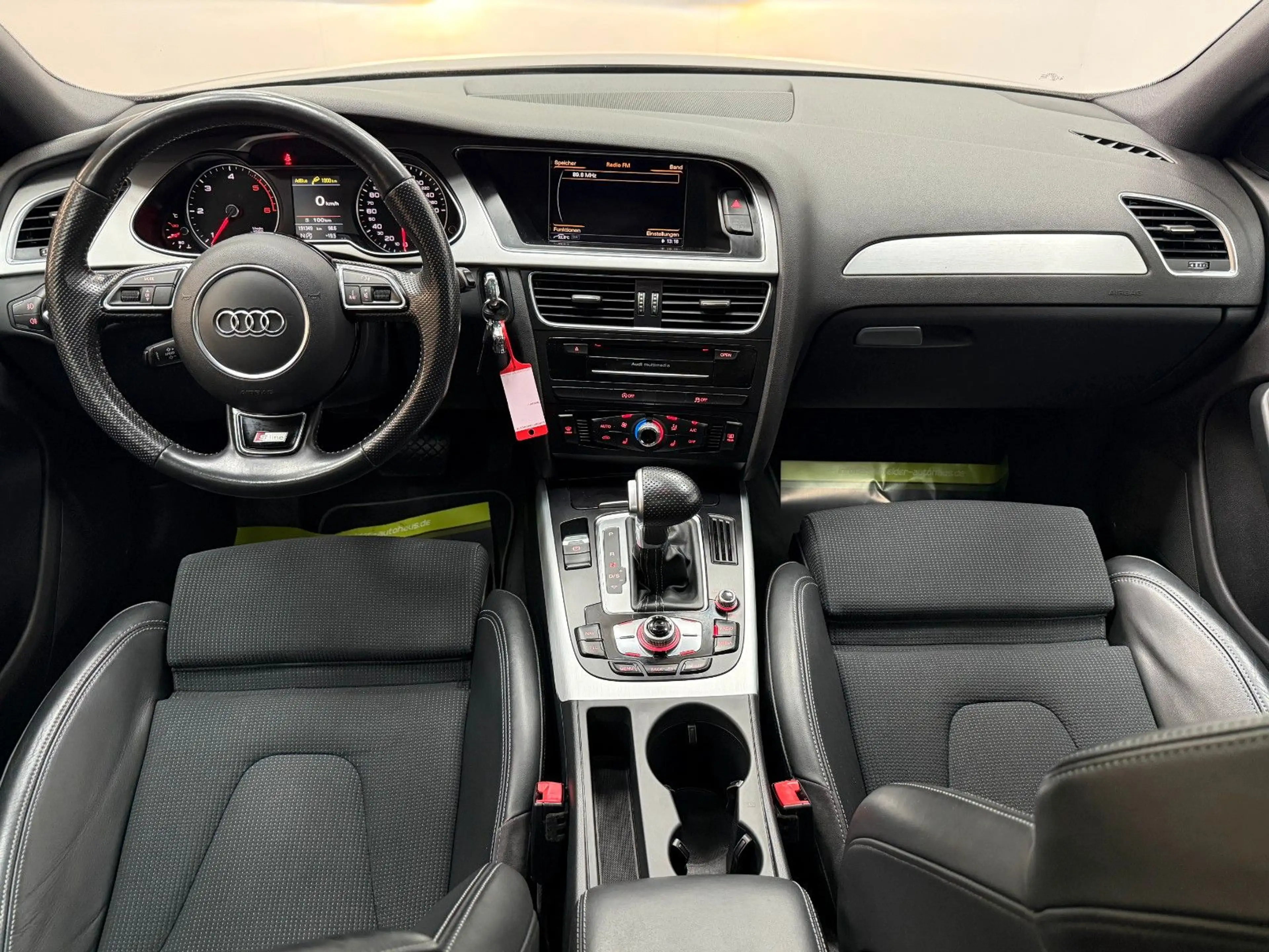 Audi A4 Avant S line Sportpaket  / PANORAMA / XENON — photo 15