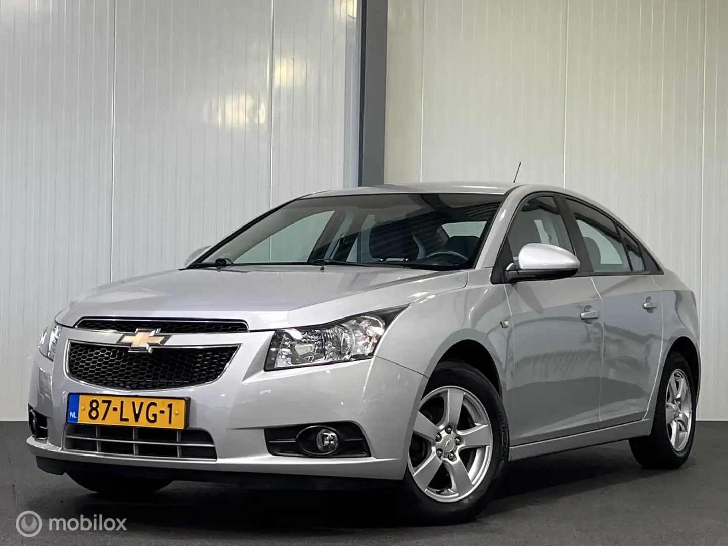 Chevrolet Cruze 1.6 LS [ NAP trekhaak LM velgen PDC ] Grau - 1