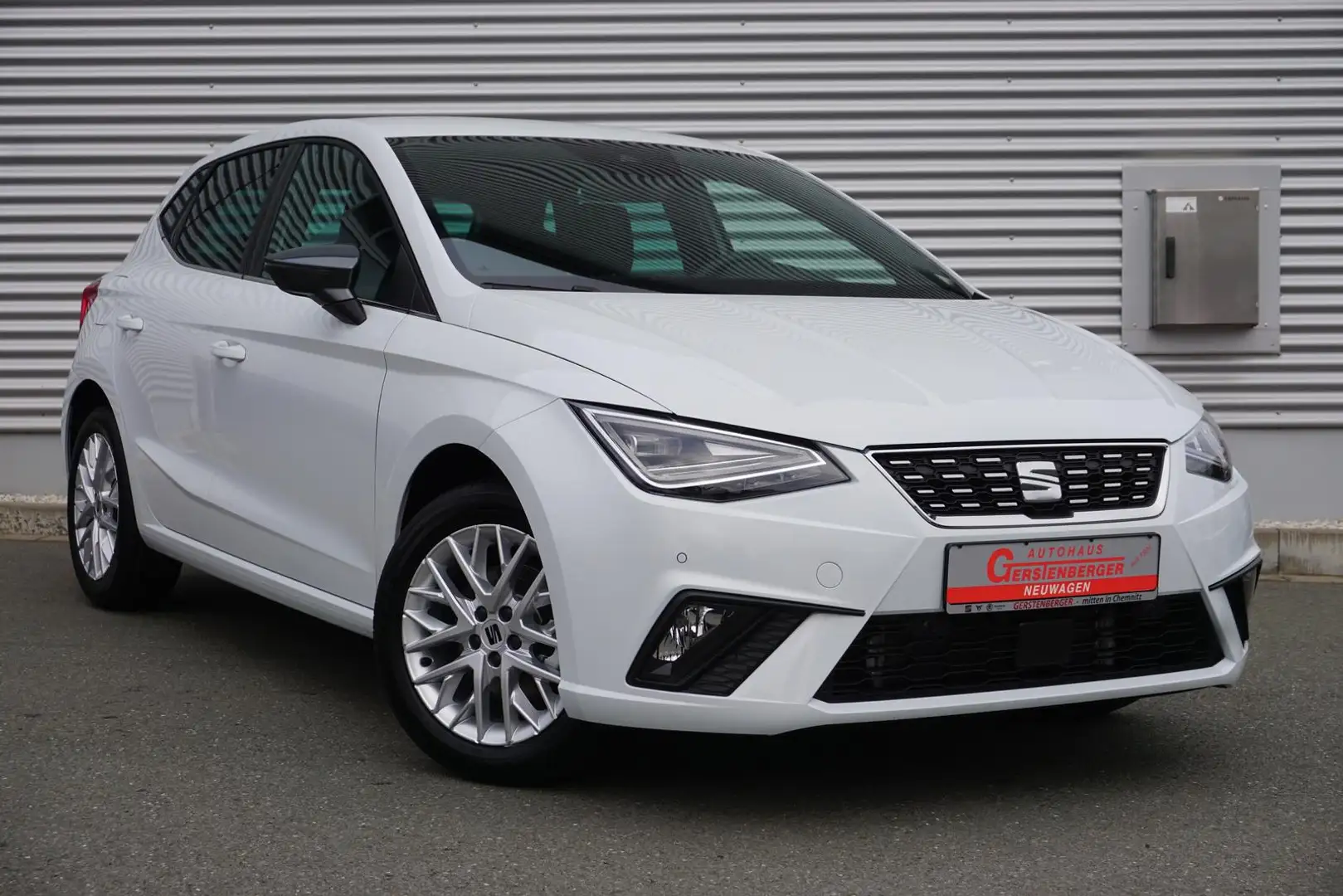 SEAT Ibiza Xcellence 1.0 TSI Voll-LED/NAVI/KAMERA Weiß - 2