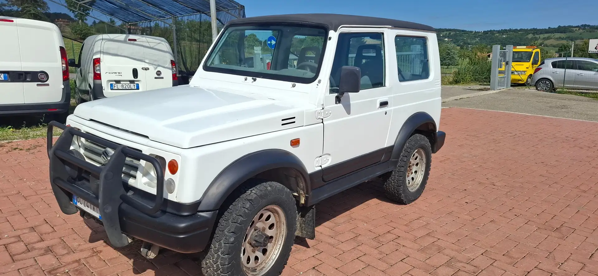 Suzuki Samurai - 1