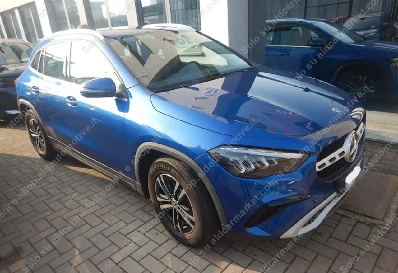 Mercedes-Benz GLA 200