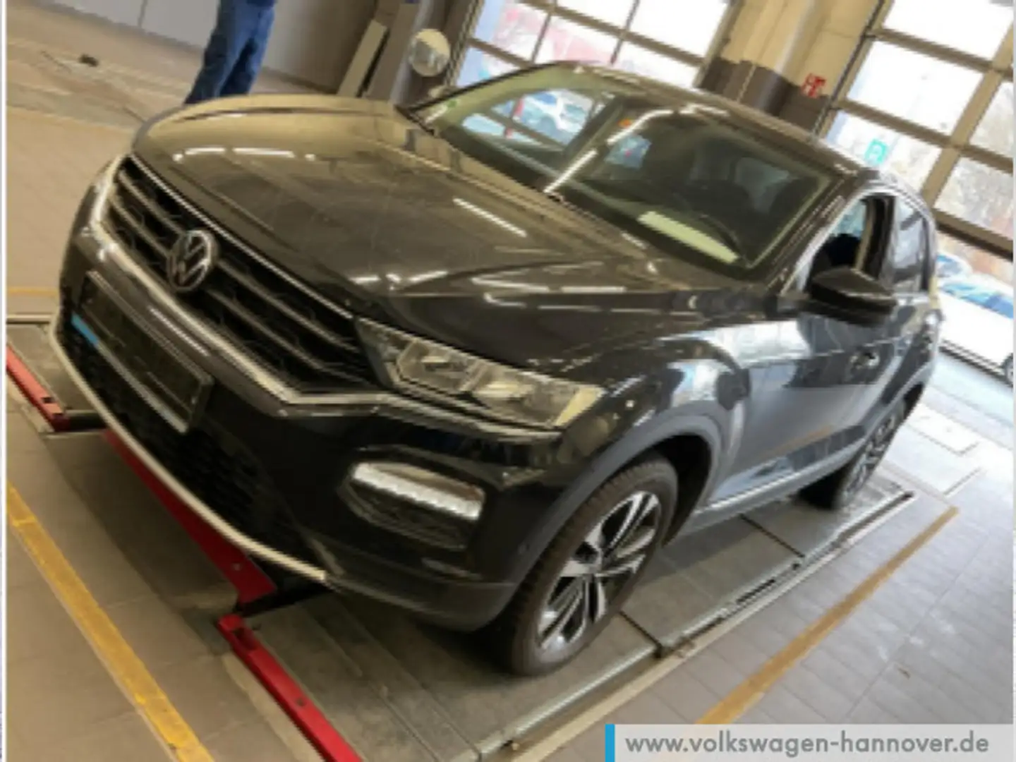 Volkswagen T-Roc 1.5 TSI United Navi STHZG ACC SHZ PDC Schwarz - 2