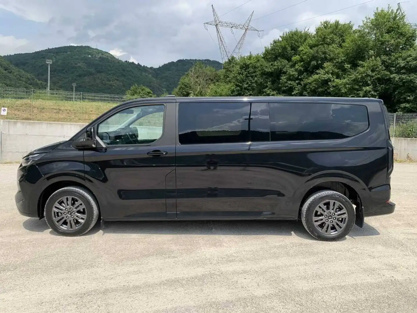 Ford Tourneo Custom 2.0 ECOBLUE TITANIUM 8 POSTI LED TELECAMERA Nero - 1