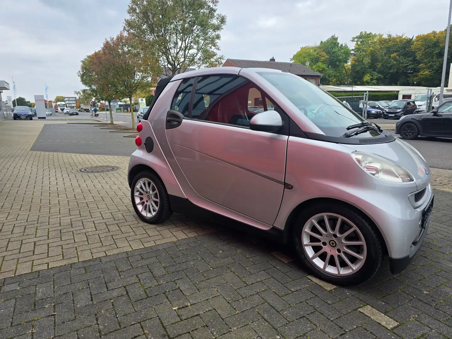 smart forTwo Cabrio*Passion*Automatik*Klima*Tüv Neu* Silber - 2