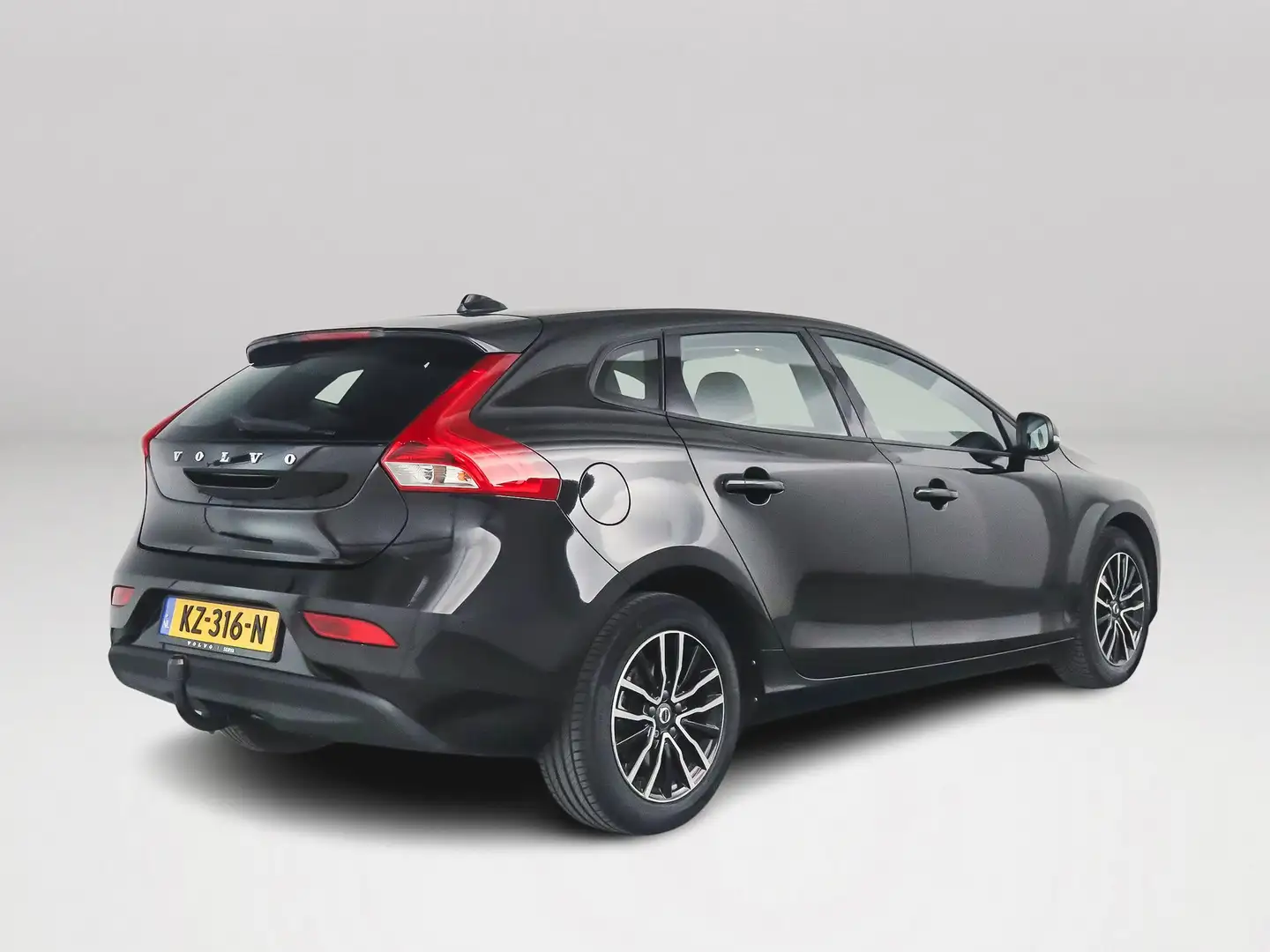 Volvo V40 T2 Momentum | Stoelverwarming Zwart - 2