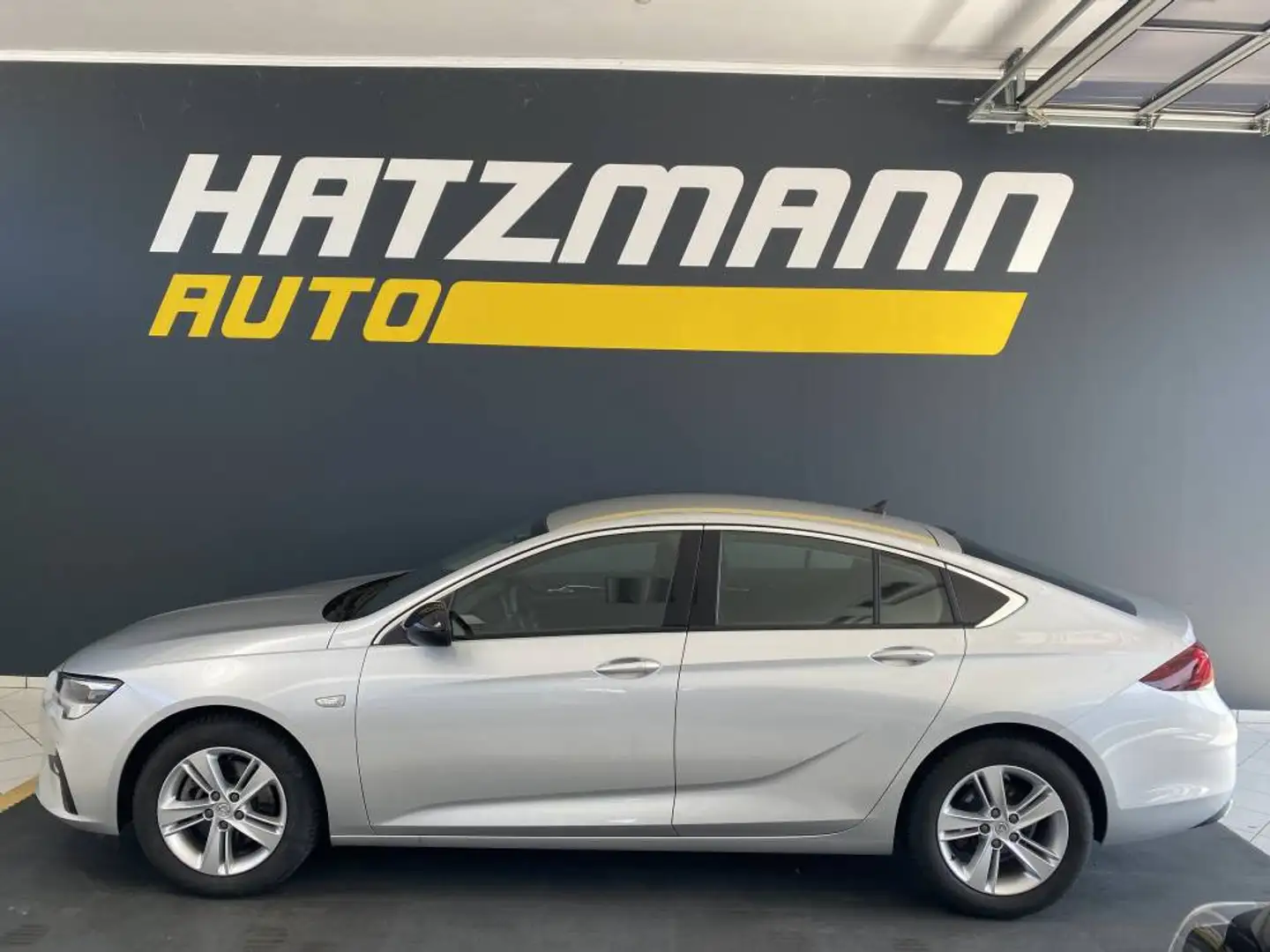 Opel Insignia INSIGNIA GS 2,0 174PS 6 Gang Zilver - 1