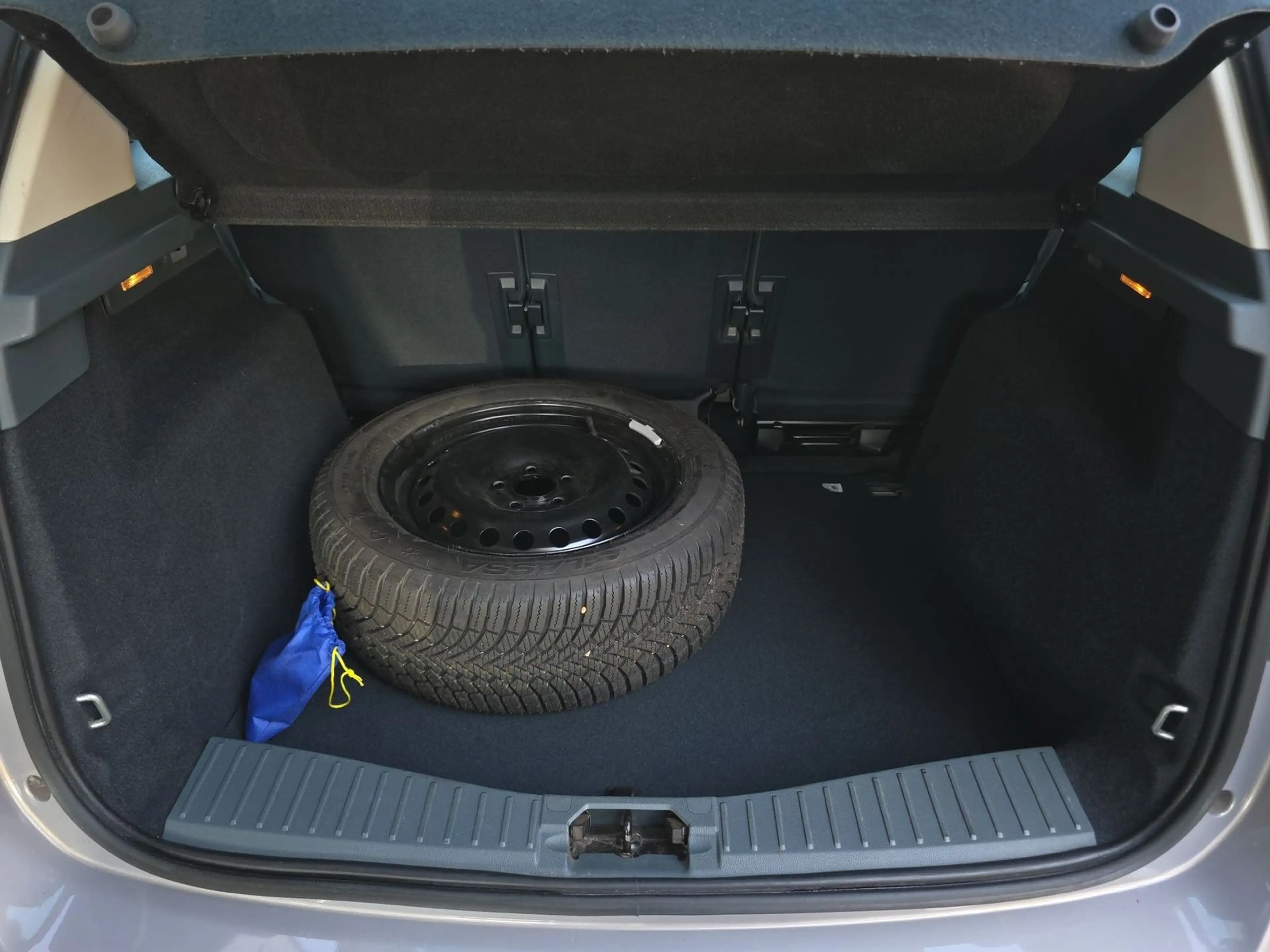 Ford C-Max C-MAX 1.6 Ambiente Klimaaut. AHK Tagfahrlicht — photo 9