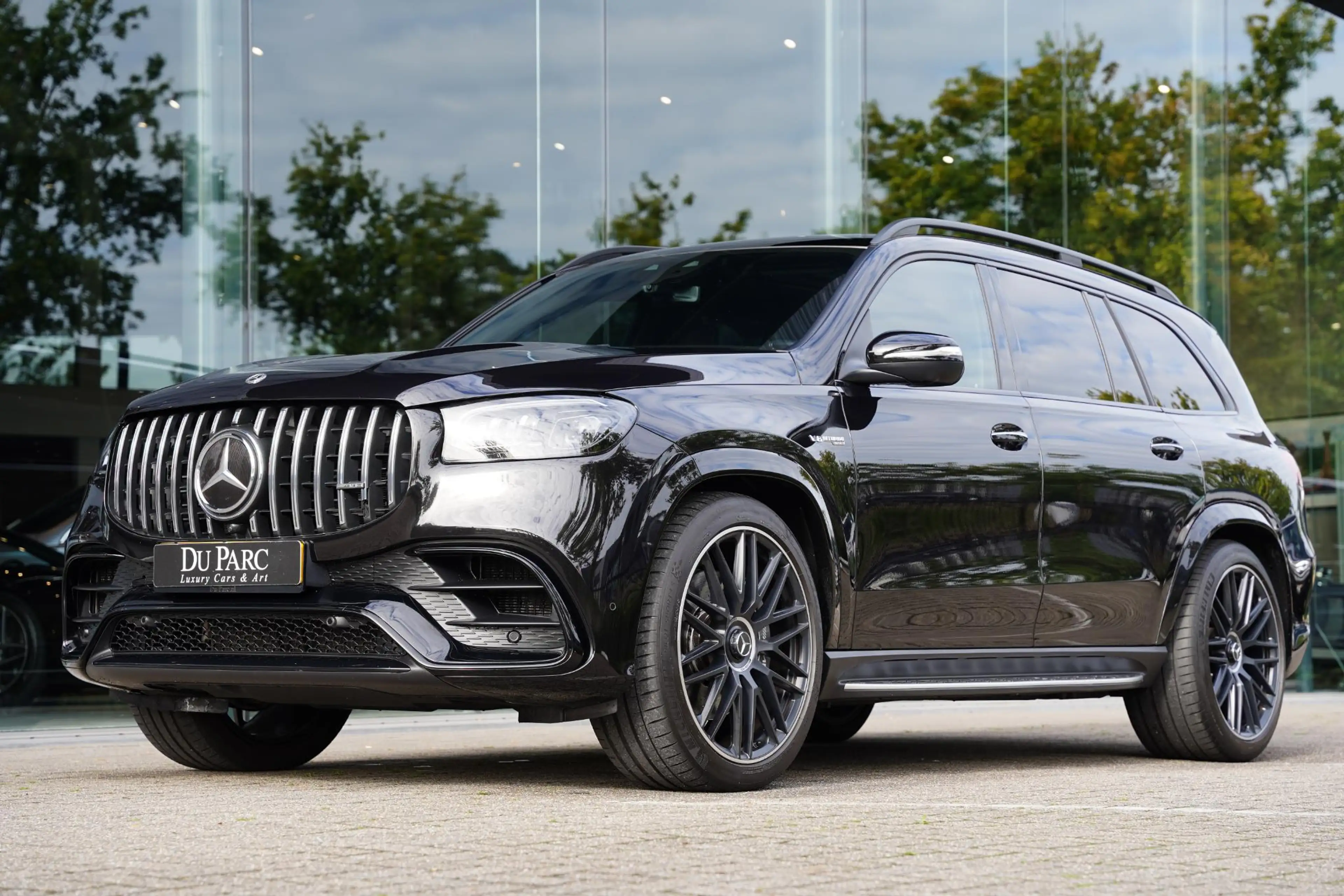 Mercedes-Benz GLS 63 AMG 4-Matic+ / Manufaktur / AMG Ride Control + / Burme