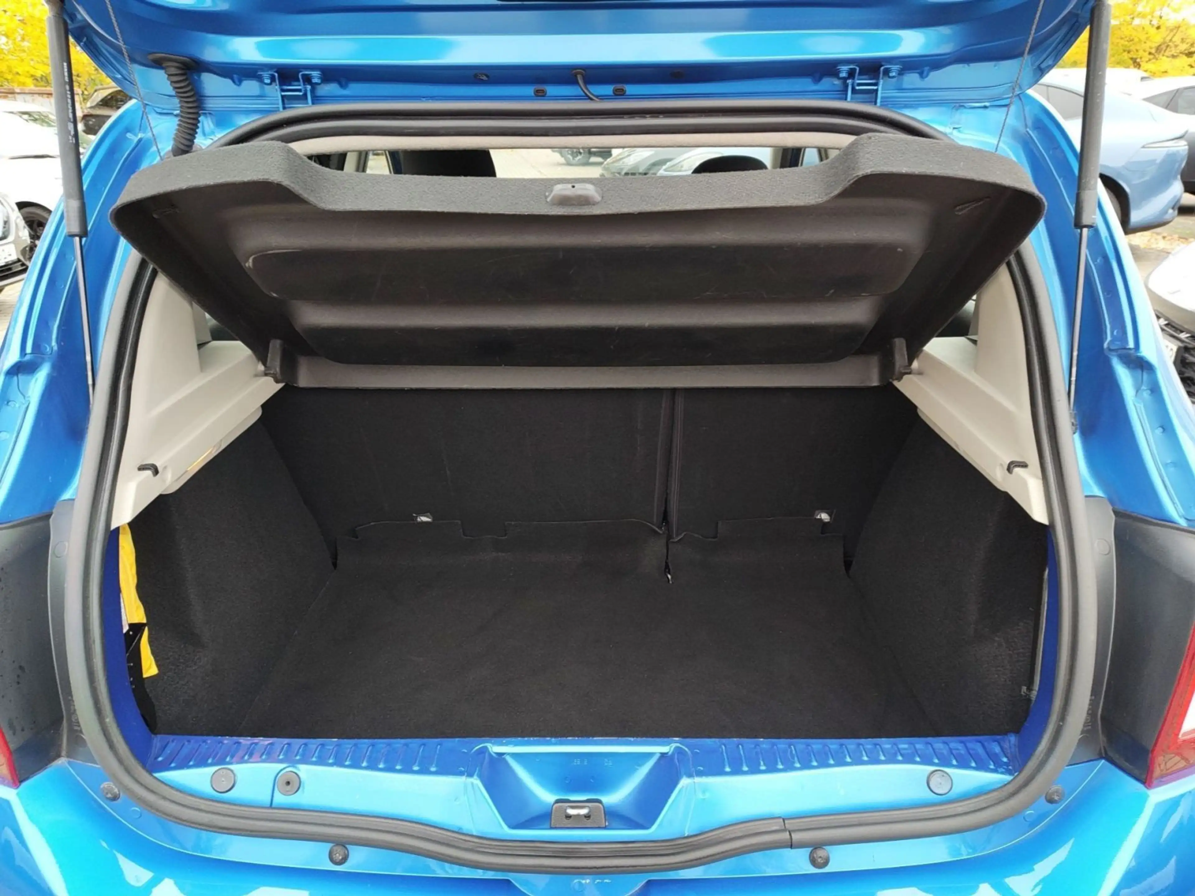 Dacia Sandero Stepway 0.9 MT Prestige Navi*PDC*Temp. — photo 12