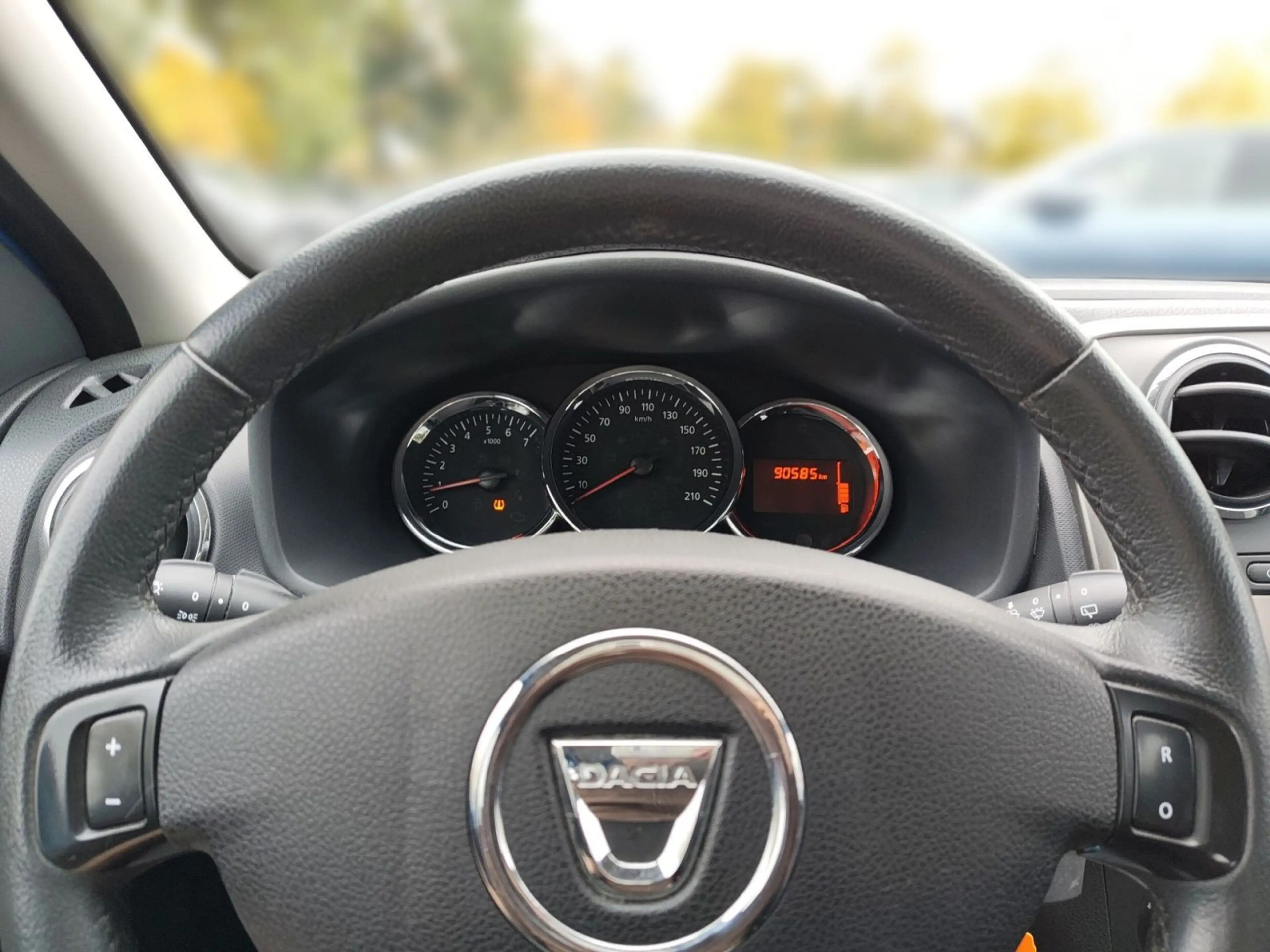Dacia Sandero Stepway 0.9 MT Prestige Navi*PDC*Temp. — photo 8