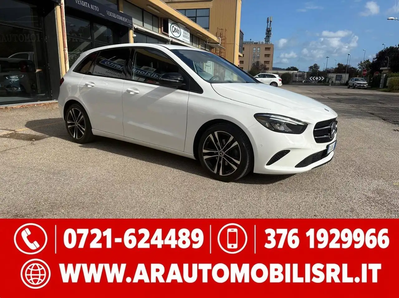 Mercedes-Benz B 180