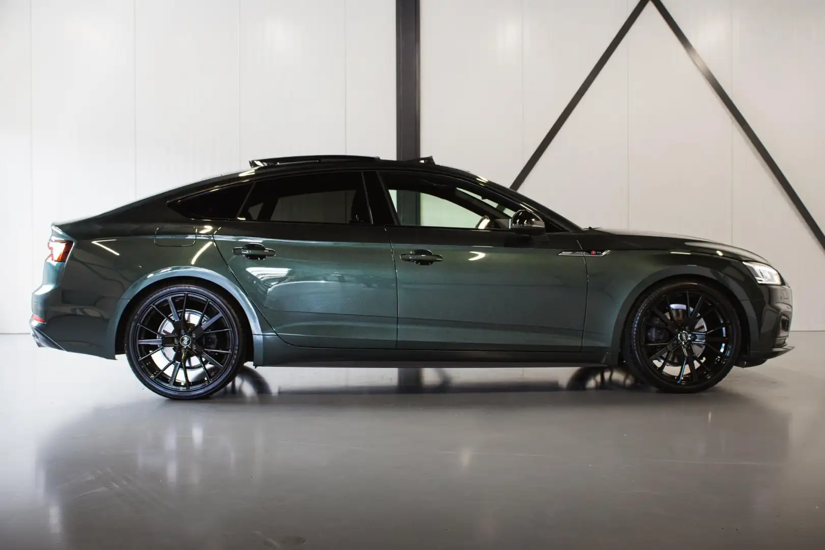 Audi A5 Sportback 2.0 TFSI 3 X S-Line | 20" | B&O | PANO | Grün - 2
