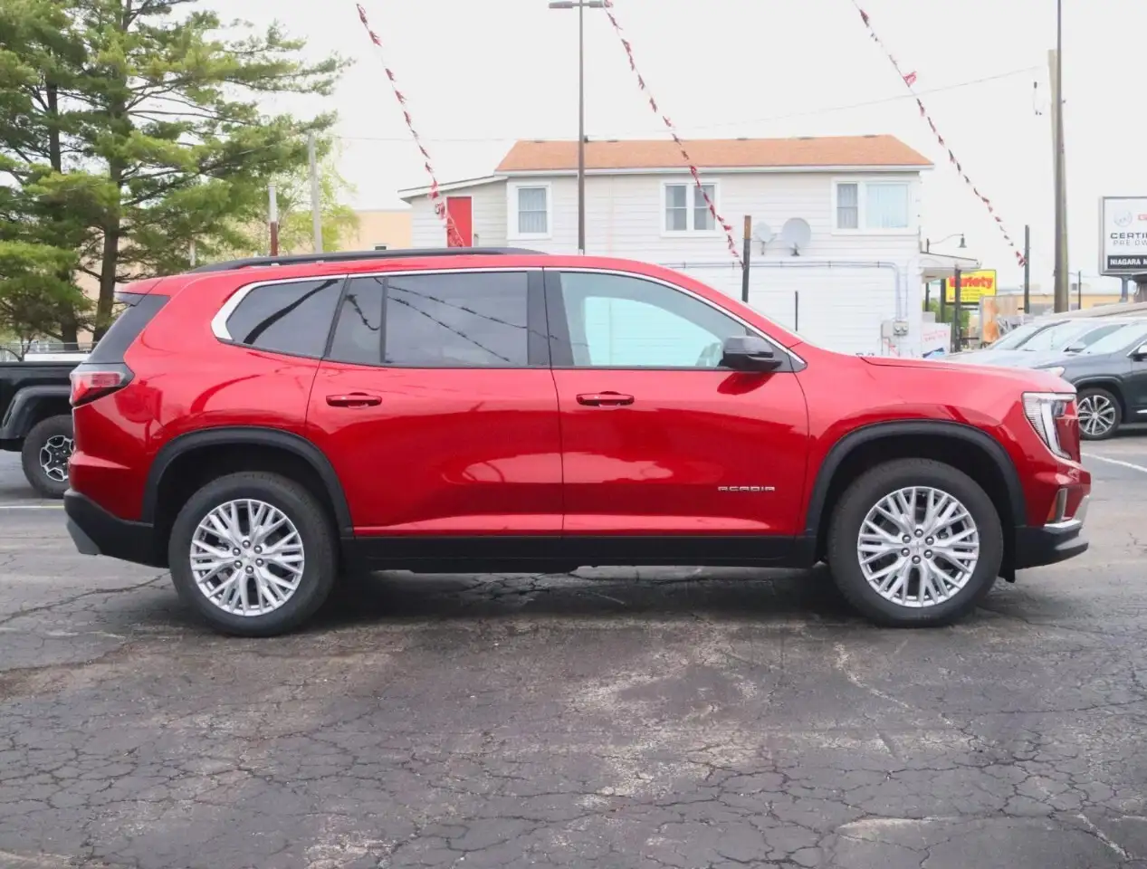 GMC Acadia снимка GMC Acadia