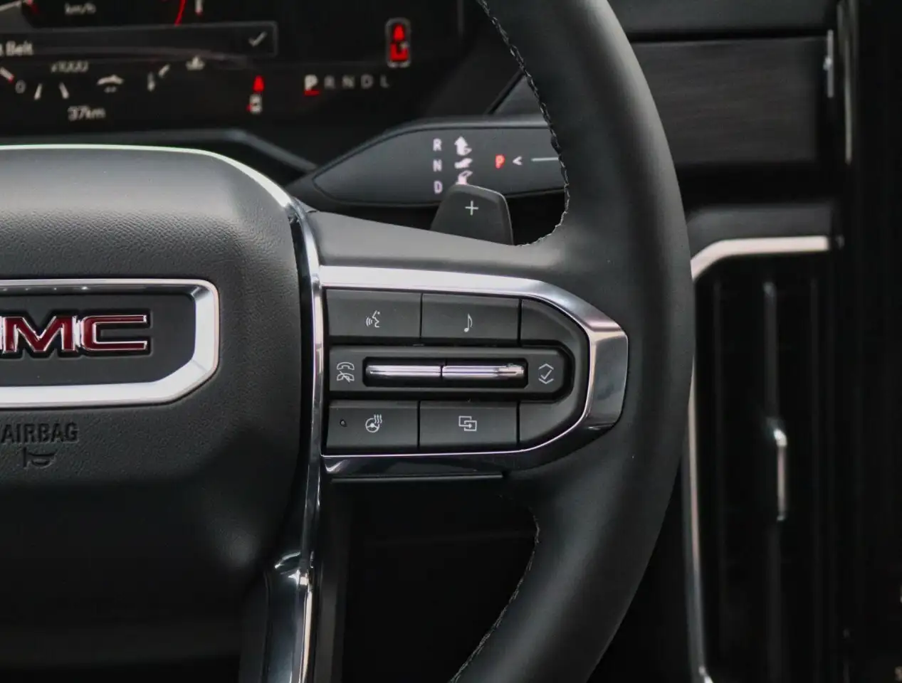 GMC Acadia снимка GMC Acadia