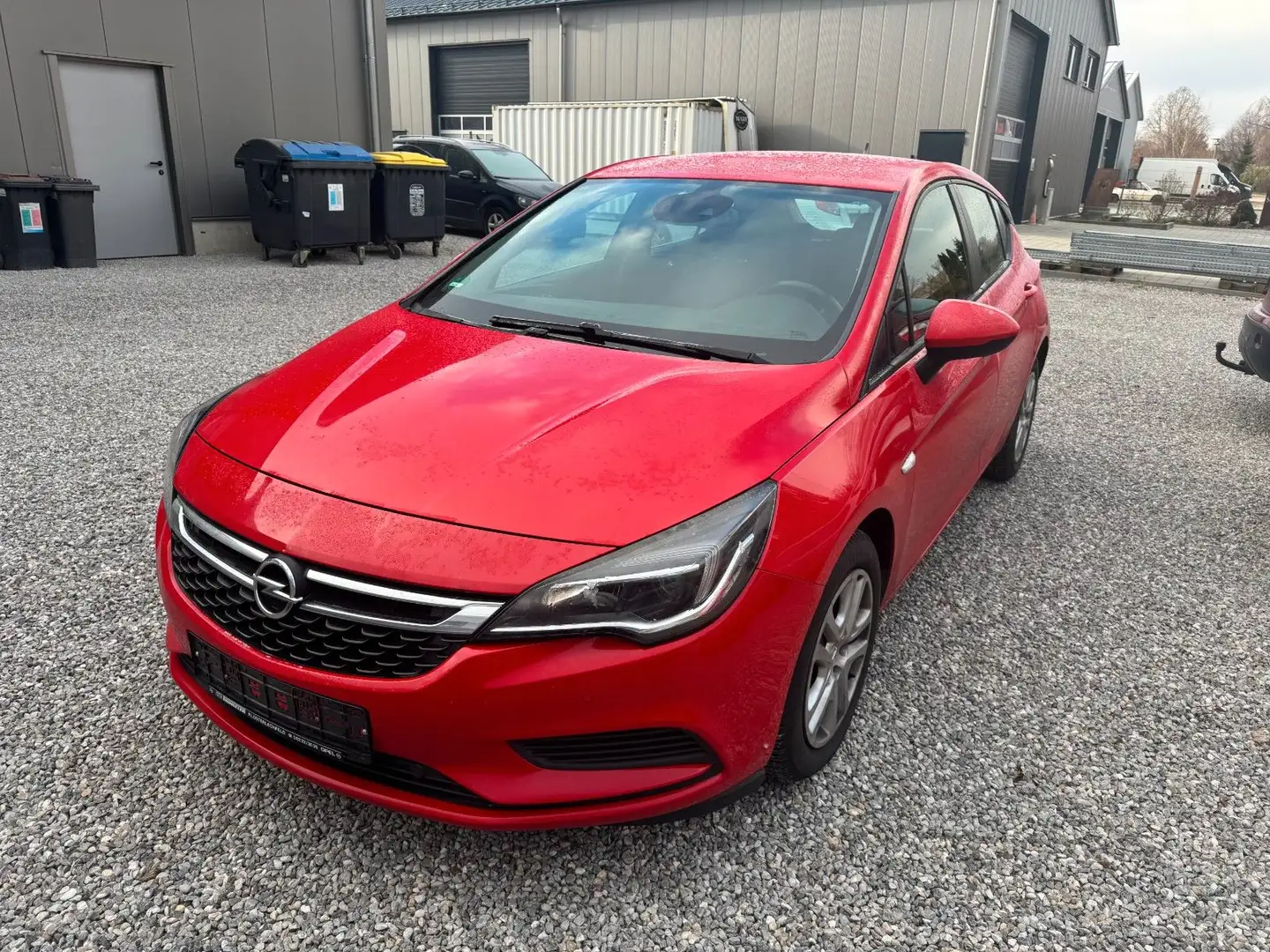 Opel Astra K Lim. 5-trg. Edition Rot - 1