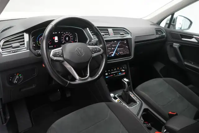 Volkswagen Tiguan view 11