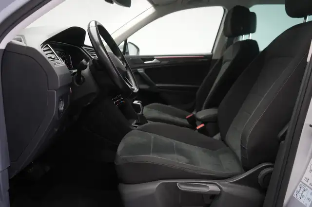Volkswagen Tiguan view 9