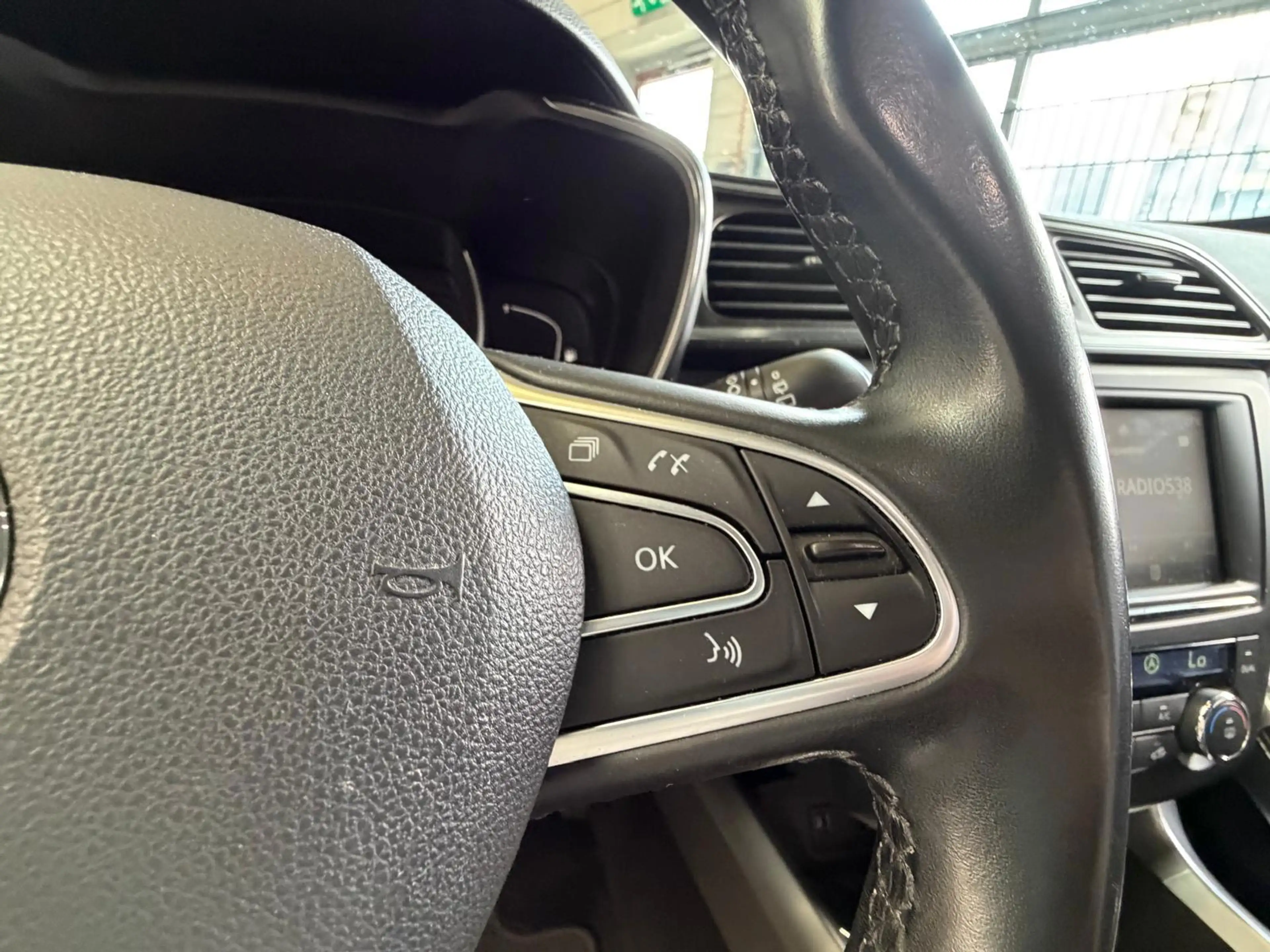 Renault Kadjar 1.2 TCe Bose Camera, carplay, Navi, Leer — photo 18