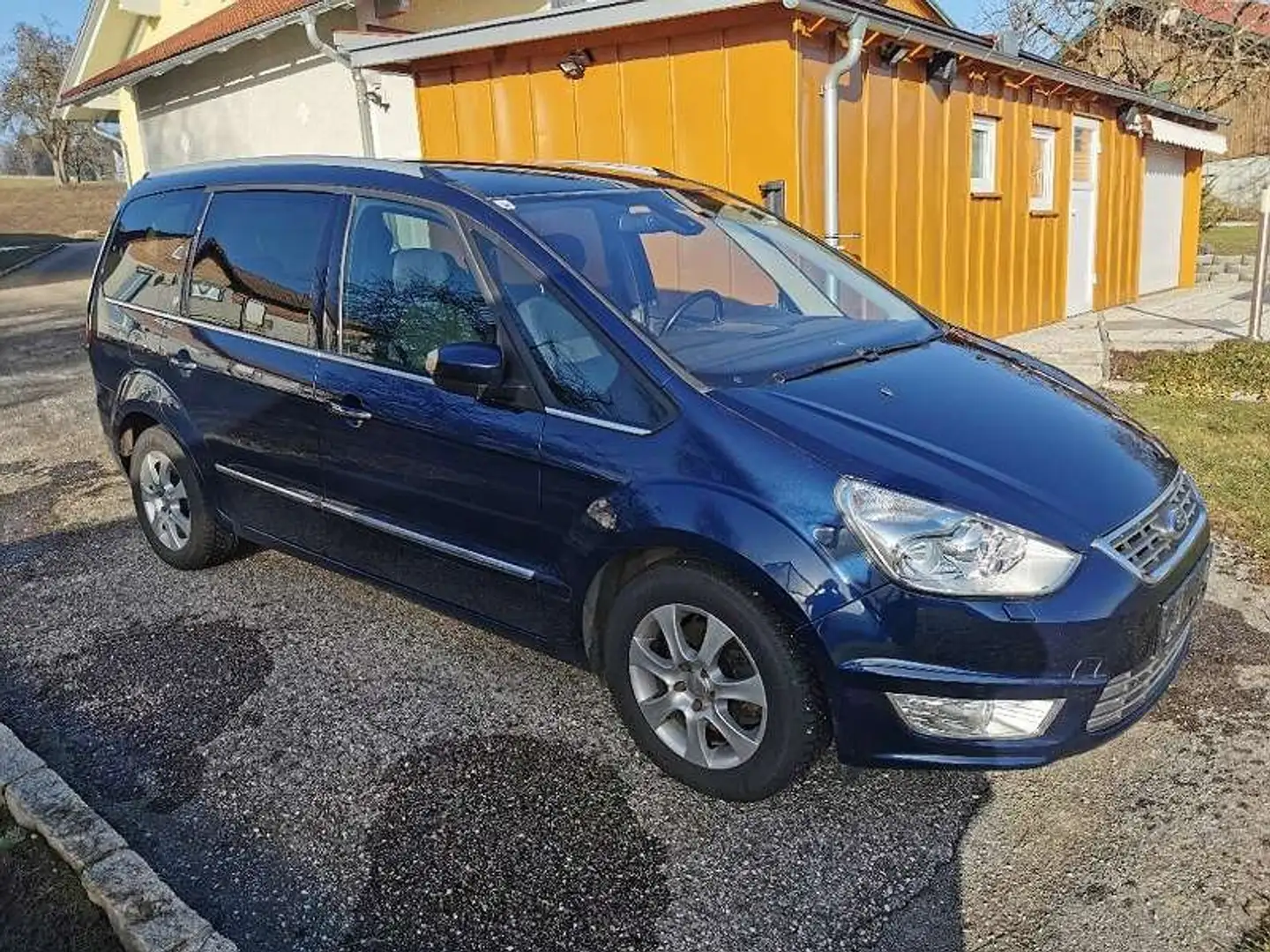 Ford Galaxy Galaxy Titanium 2,0 TDCi DPF Aut. Blau - 1