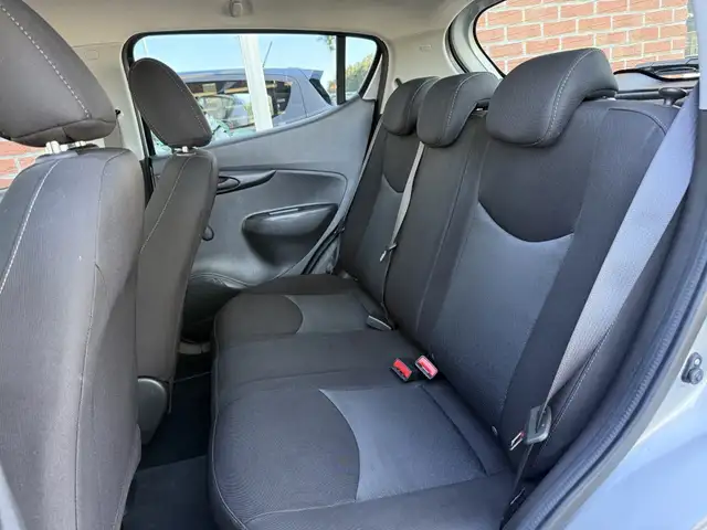 Opel Karl view 4