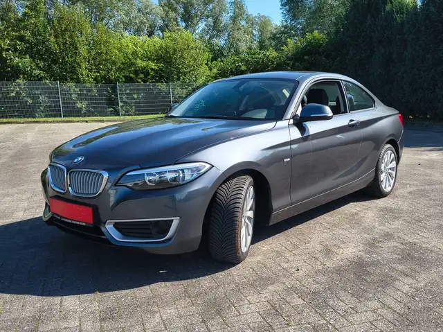 BMW 220 Coupé Automatik 43.357 Kilometer Navigation