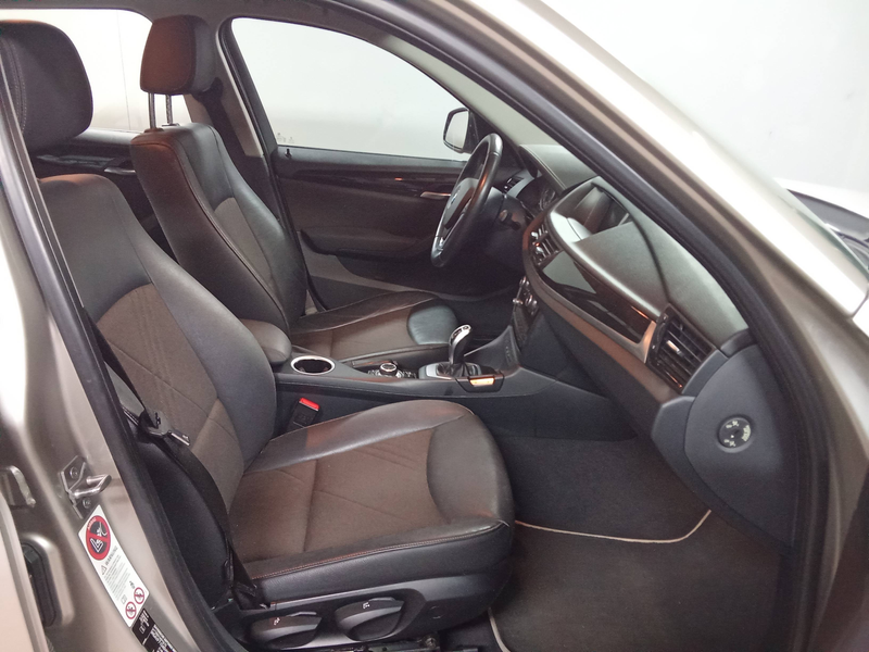 BMW X1 xDrive 18 d — photo 5