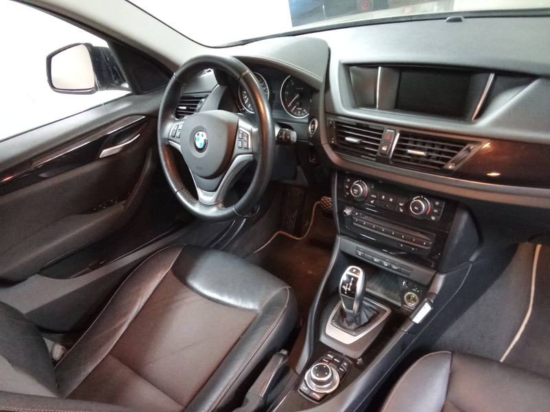 BMW X1 xDrive 18 d — photo 6