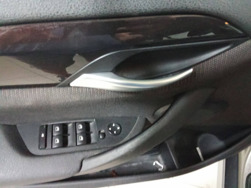 BMW X1 xDrive 18 d — photo 9