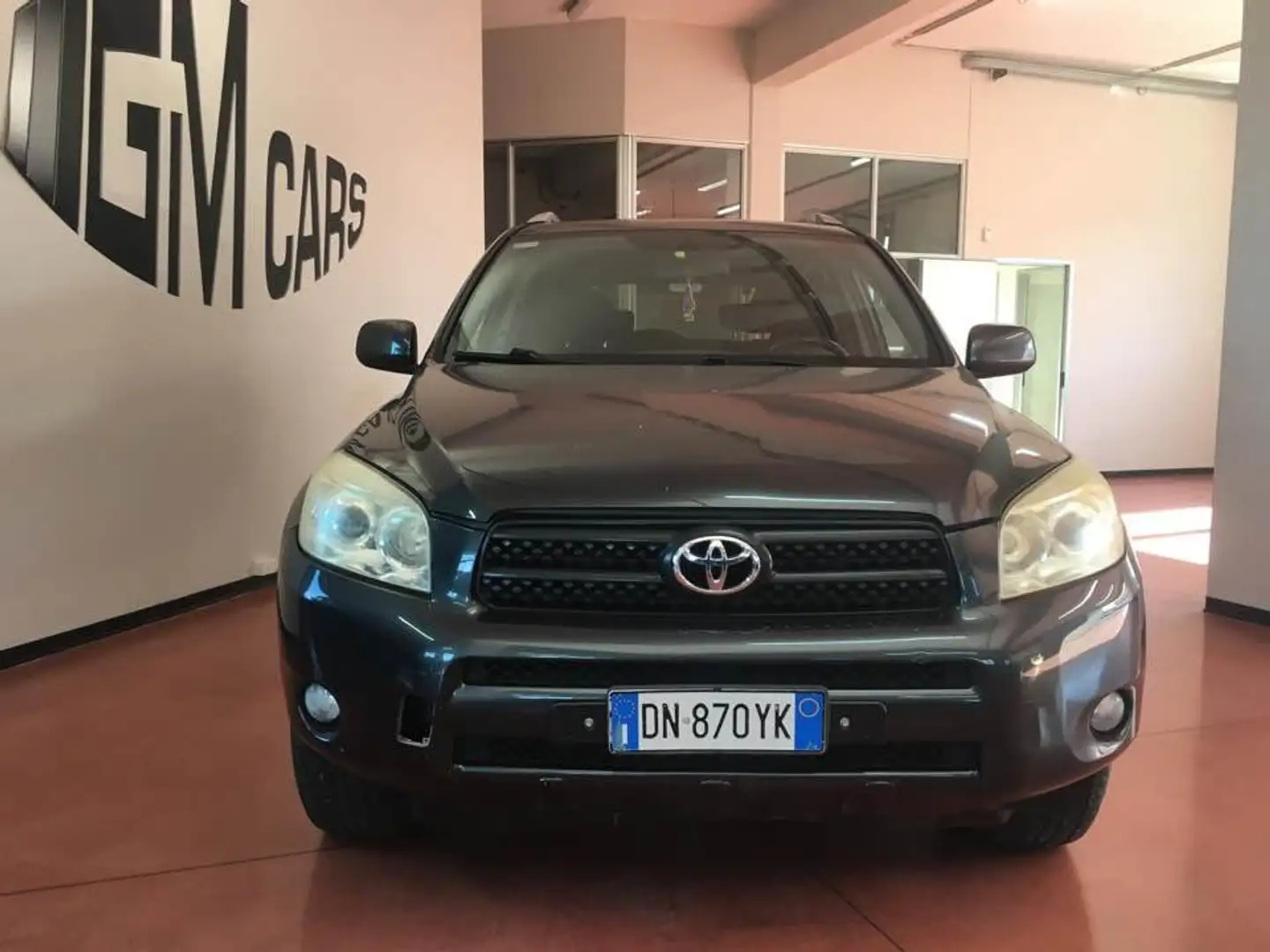 Toyota RAV 4 4X4 DIESEL 2.2 136CV Grau - 2